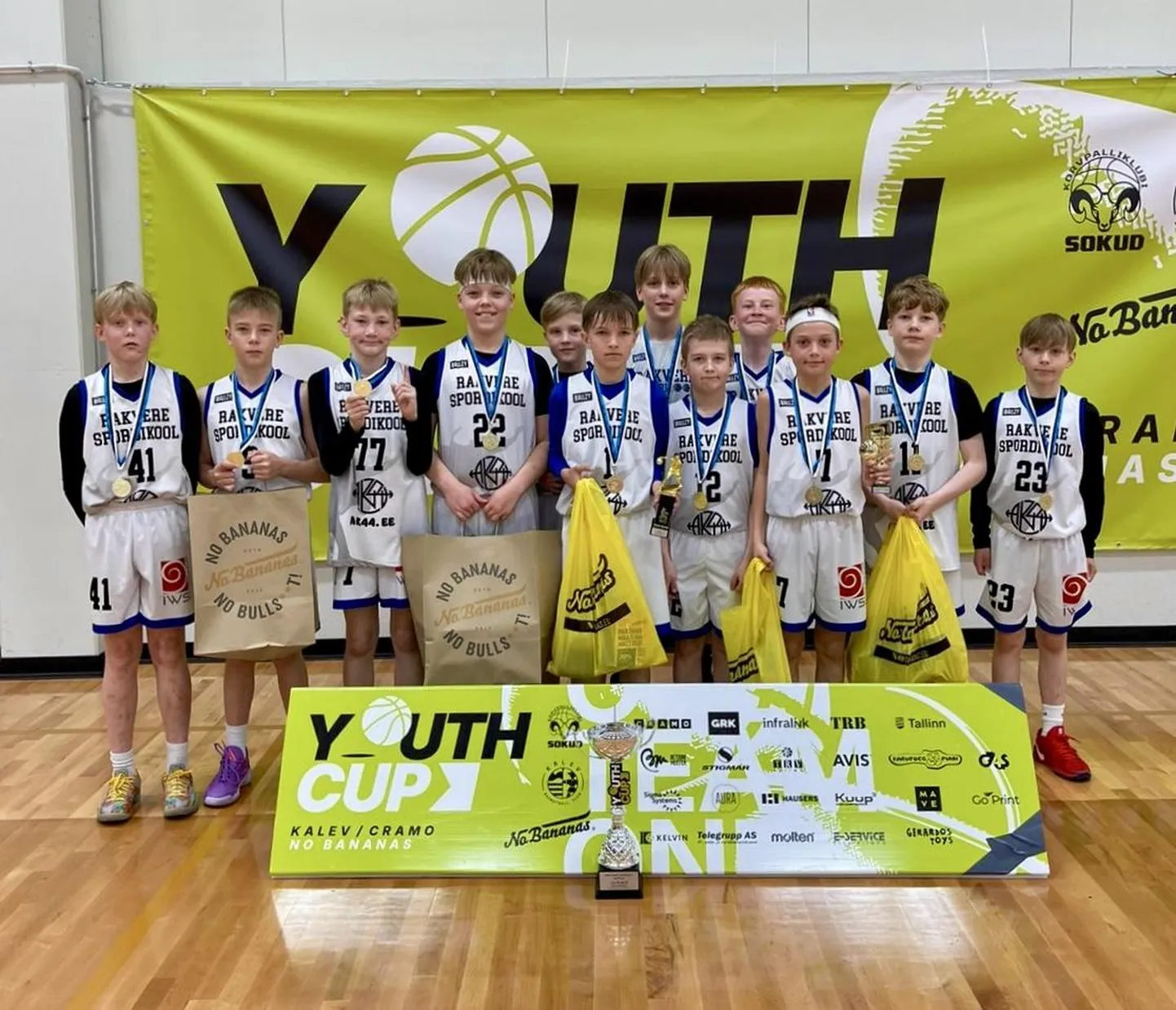 Võidukas Rakvere spordikooli U12 vanuseklassi tiim.