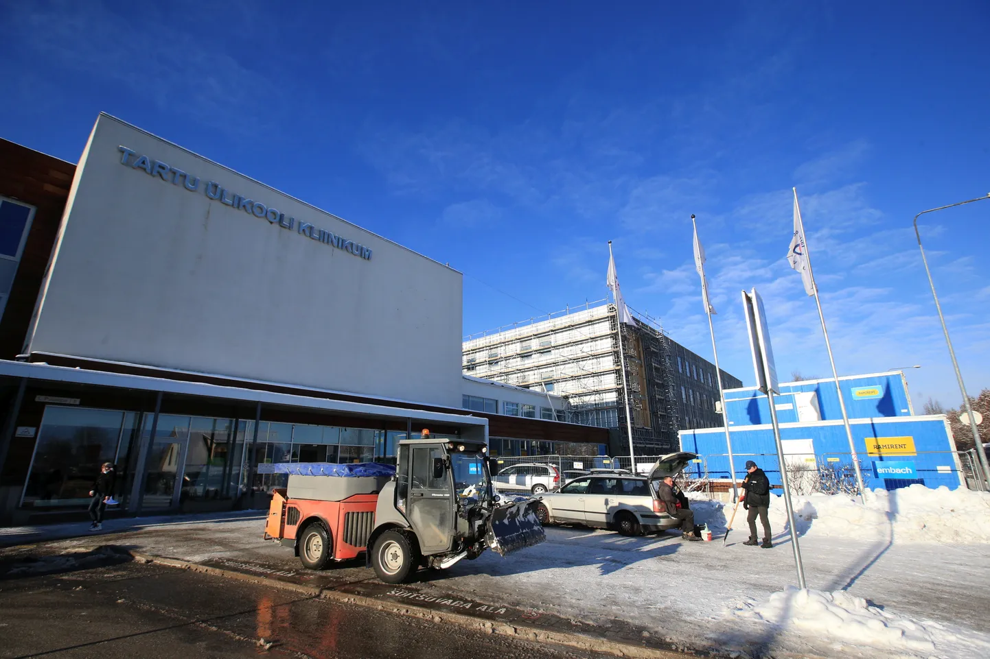 Tartu ülikooli kliinikumi juures on veel praegugi näha ehitusele viitavaid aedasid ja konteinereid. Paari kuu pärast algab majas aga taas suur ehitustöö.