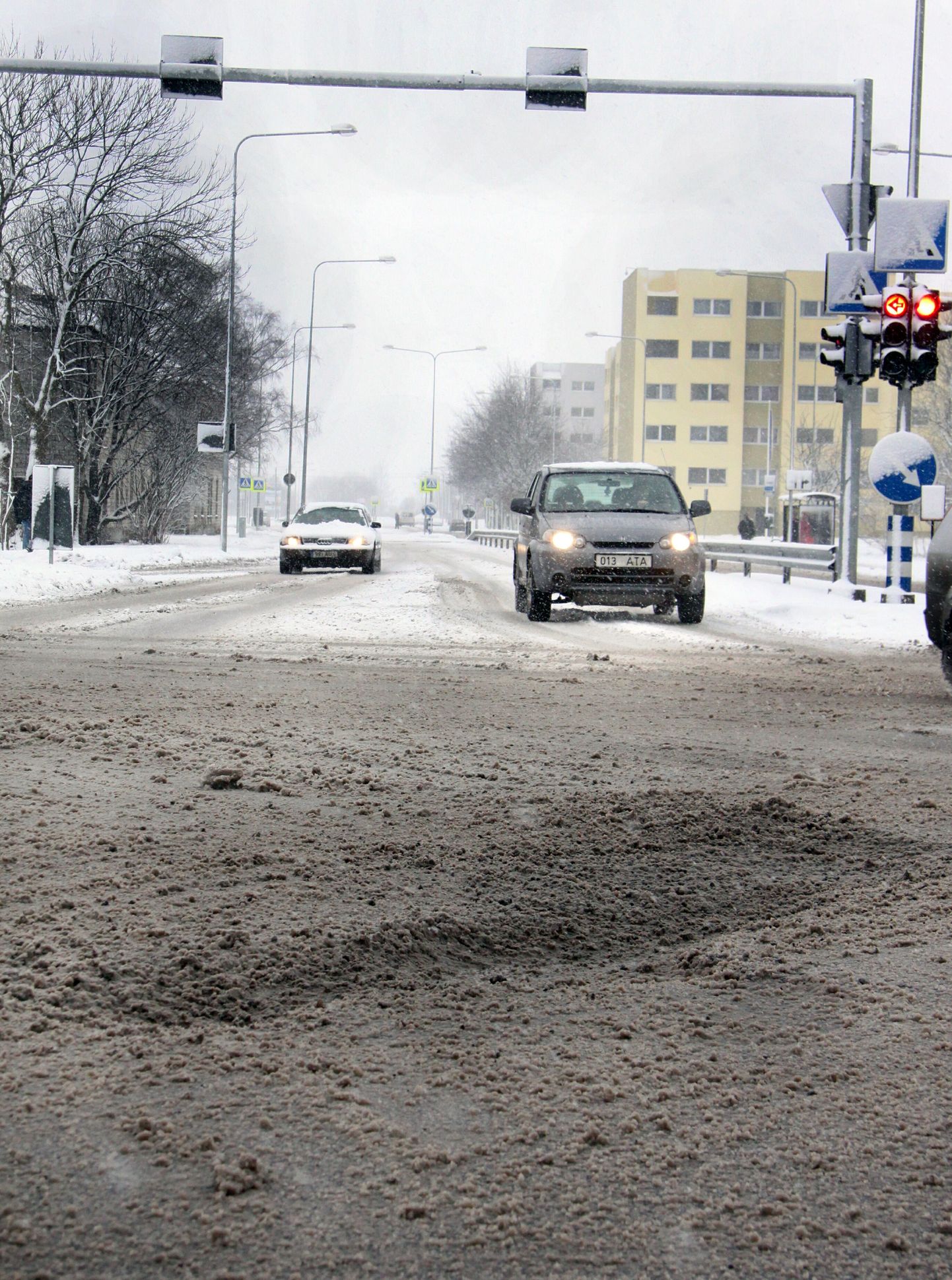 Pärnu kurikuusaim löökauk asub Riia maantee ja Papiniidu tänava ristmikul.