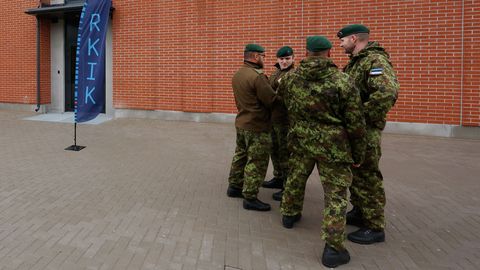 Kaitseväe akadeemia harjutab kriisiolukorras tegutsemist, tehakse ka pauku