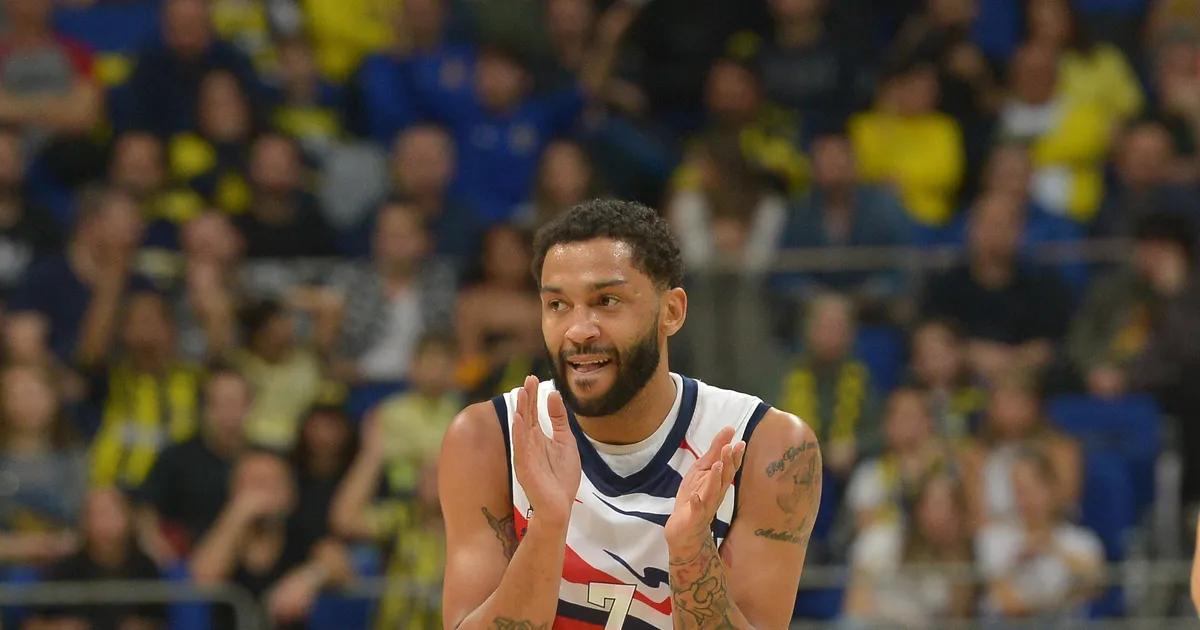 FIBA kahtlustab Kotsari ja Raieste tiimikaaslast dopinguproovi võltsimises