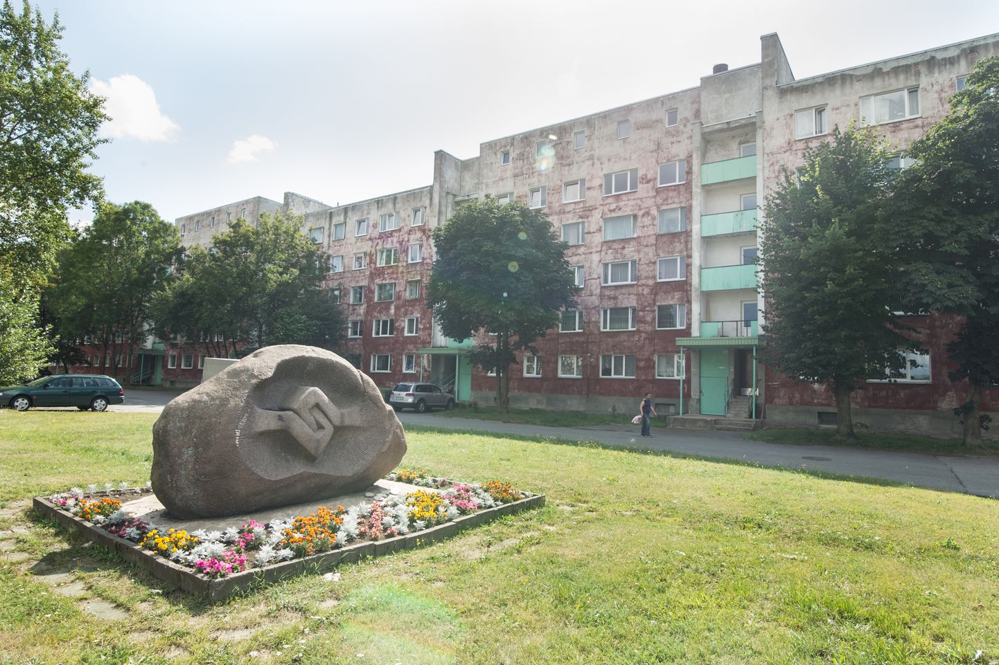 "Камень дружбы" в Южном микрорайоне Ярвеской части города Кохтла-Ярве.