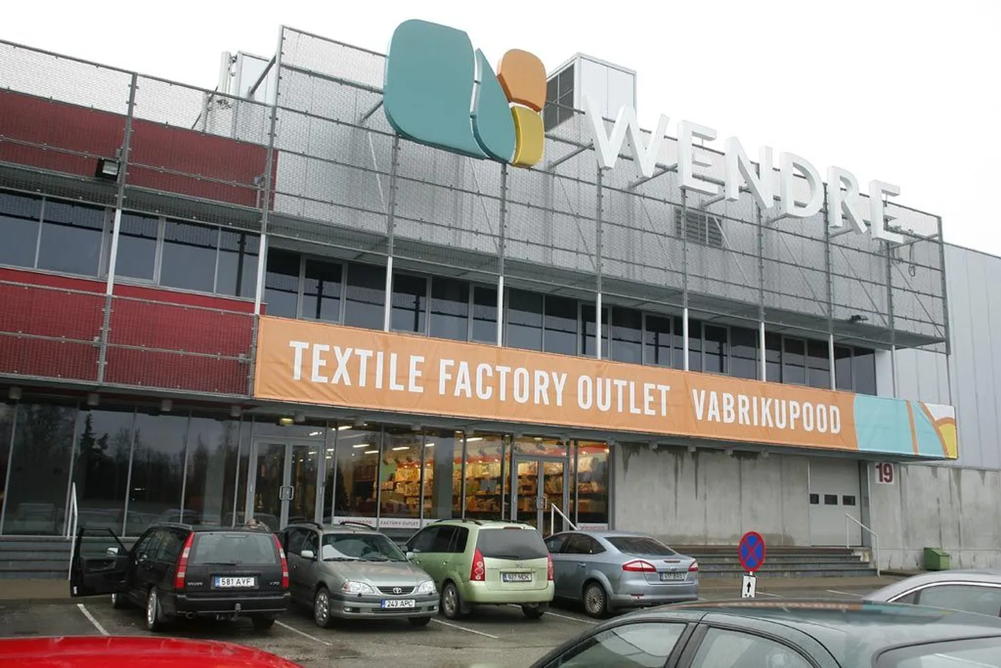 Pärnus Lina 31 alustas 2005. aasta juunis tööd ettevõte, mille kaubamärk Wendre tähendab kuulumist Euroopa suurimate vooditekstiilitootjate hulka.