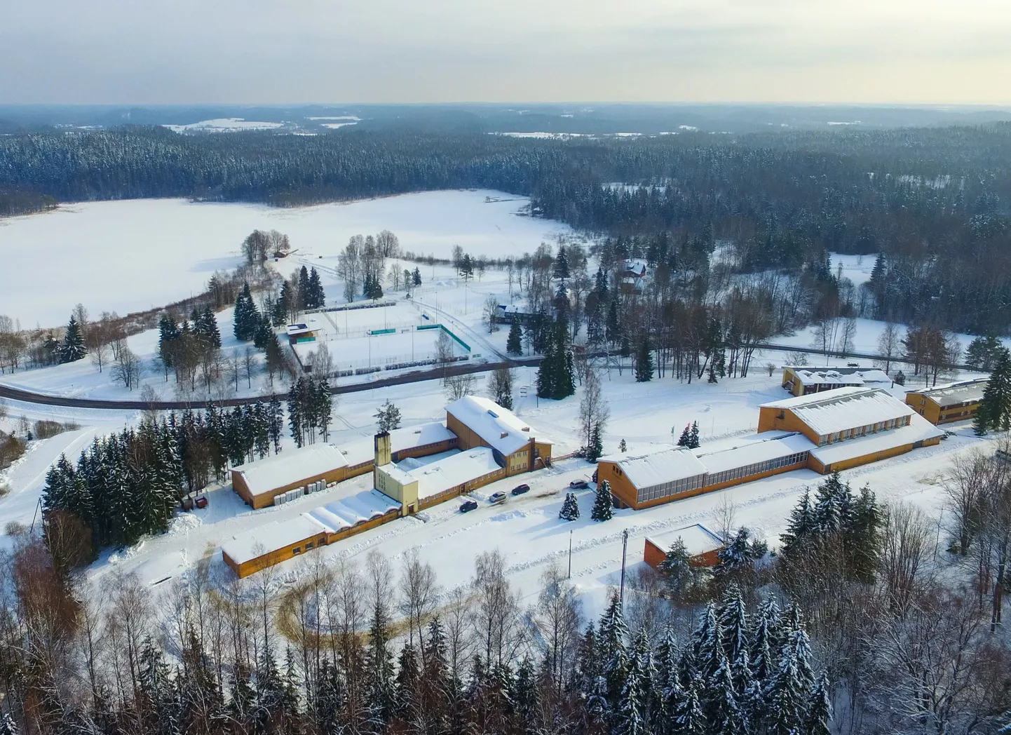 Kääriku spordibaasi hooned