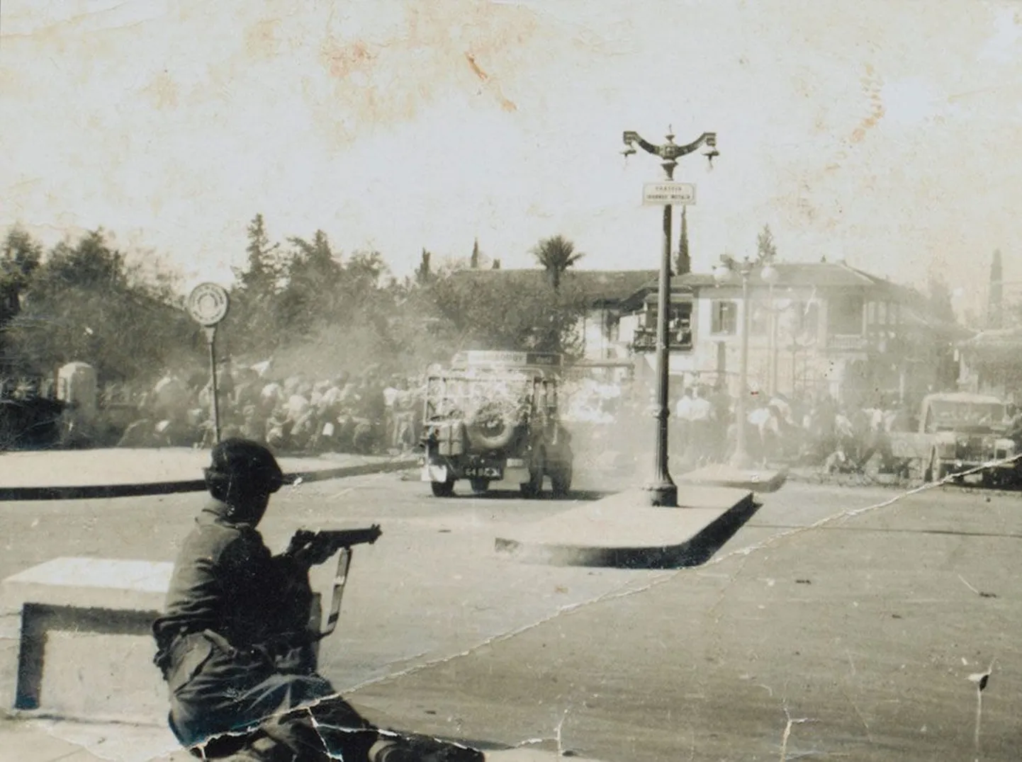 EOKA kokkupõrge Briti sõduritega 1956. aastal Nikosias.