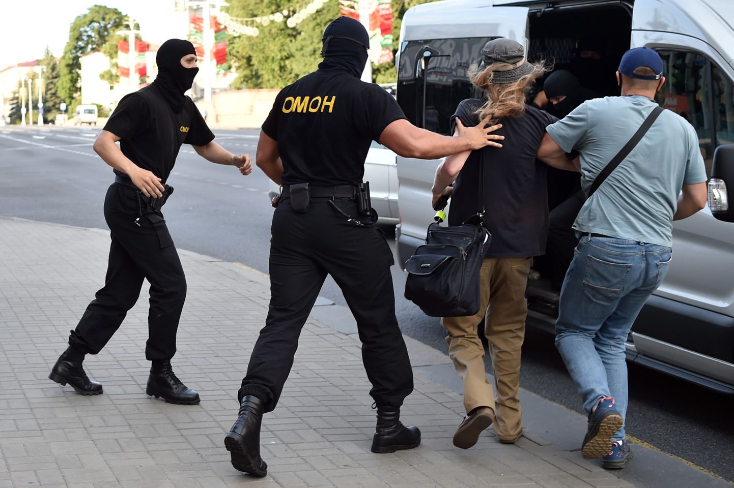 Задержания в Минске во время митинга оппозиции, 8 августа, 2020.
