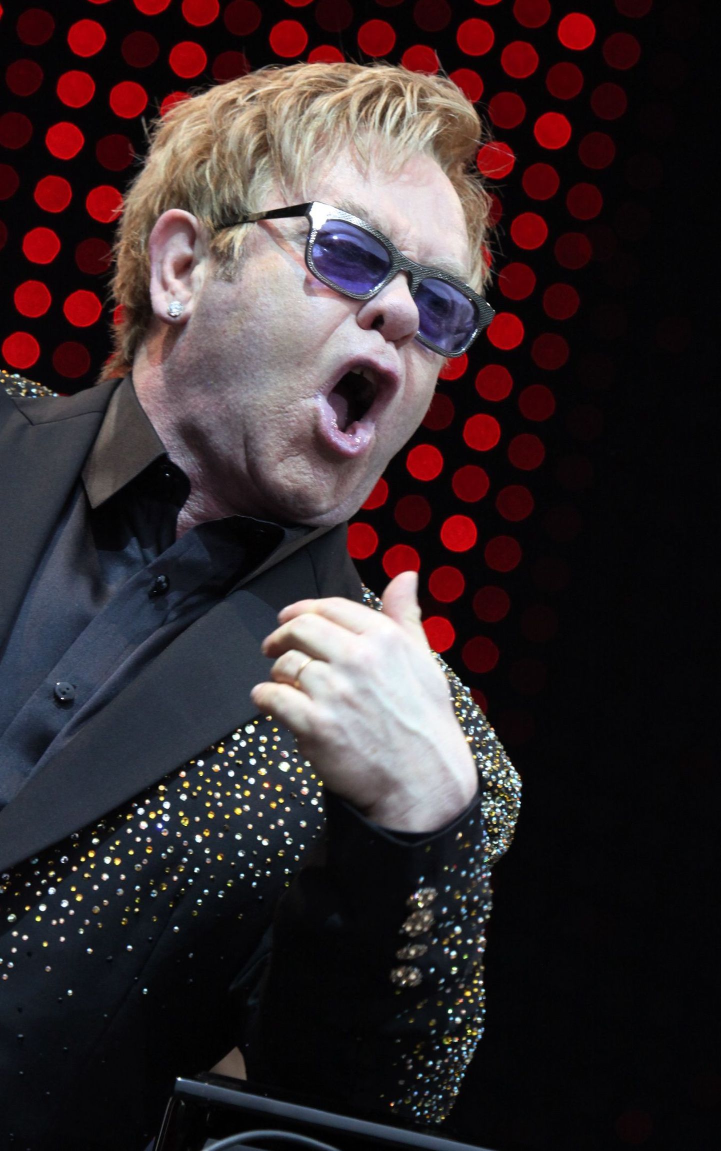 Elton John Tallinna lauluväljakul