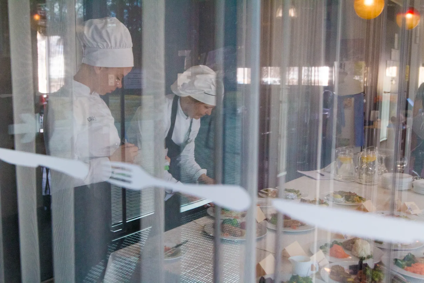 PKHK ühe õhtu restoranis pakutakse viit käiku.