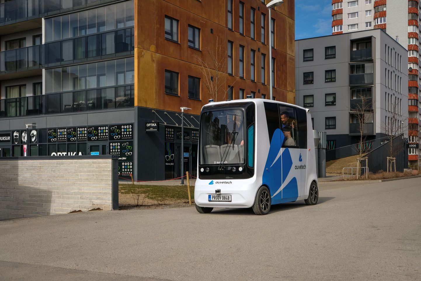 Tulevik jõuab Lasnamäele – Auve Tech isejuhtivad bussid liikluses.
