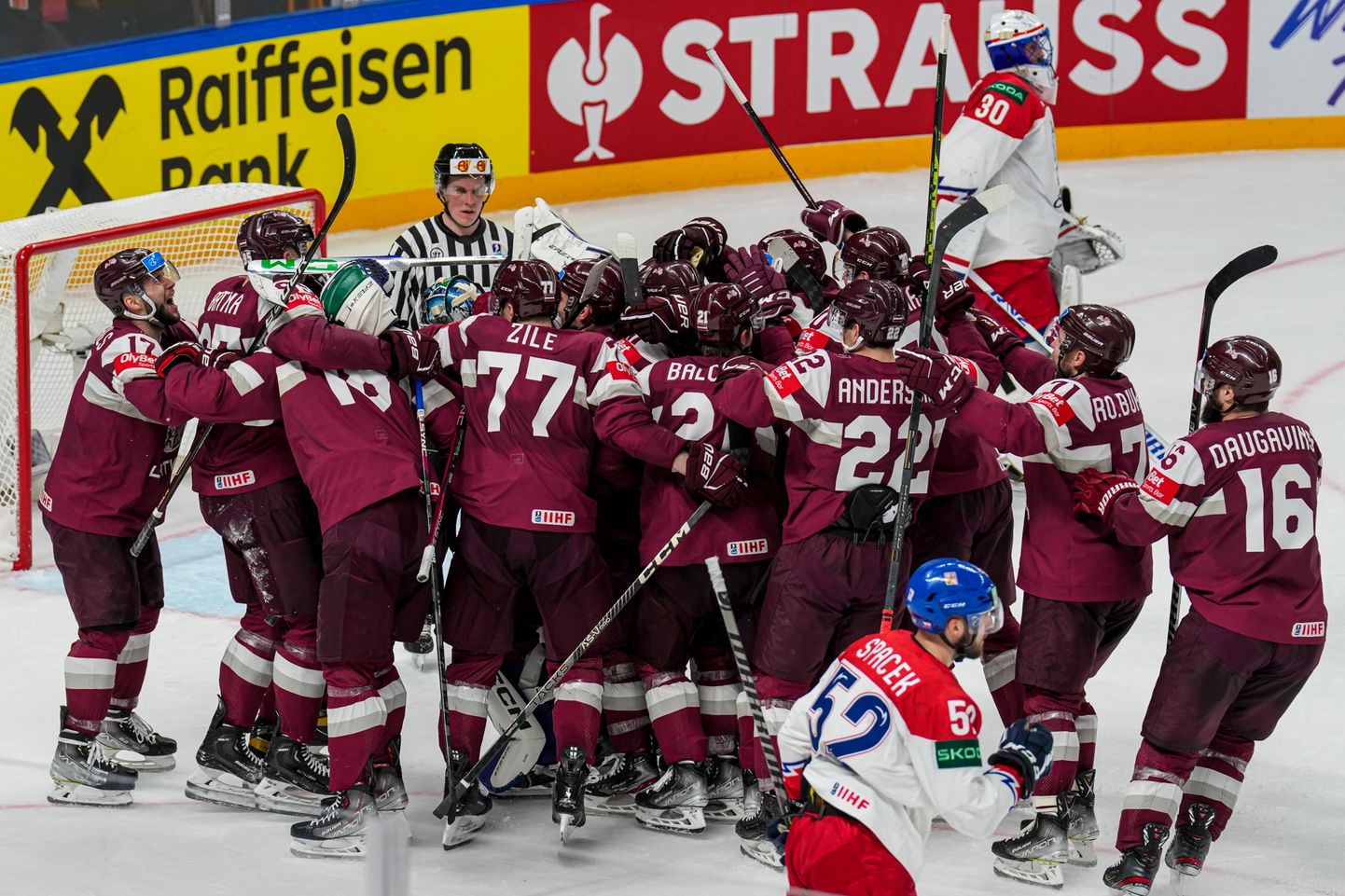 Известны почти все соперники сборной Латвии по хоккею в квалификации на Олимпийские игры