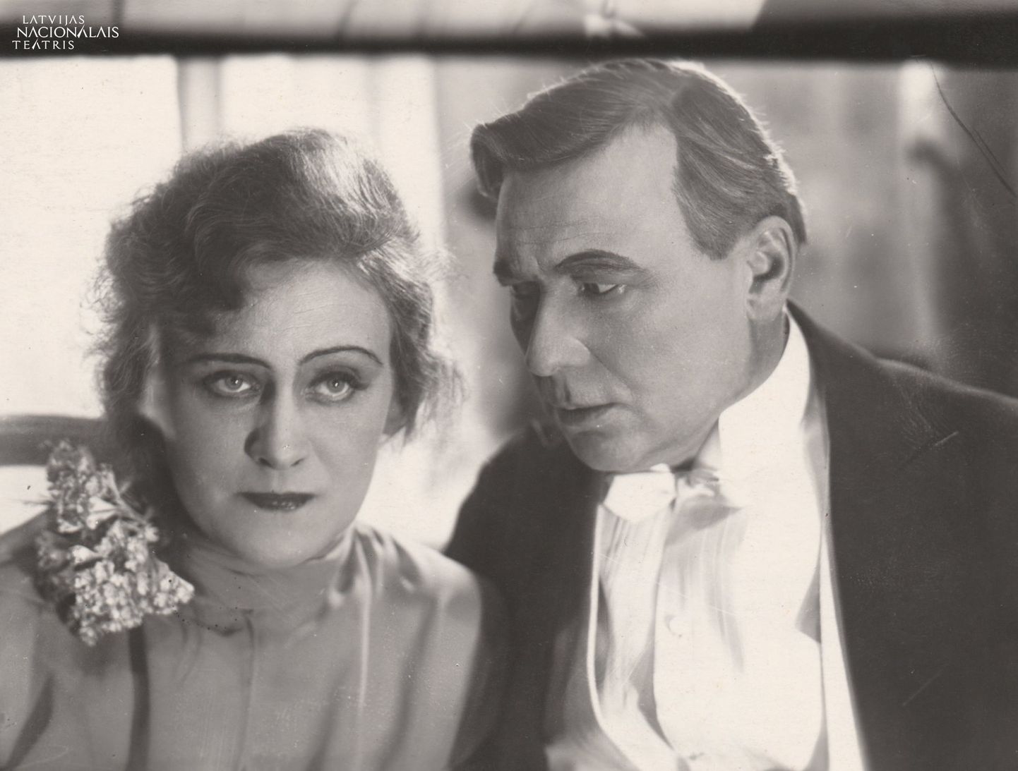 Marija Leiko (Heda Gablere) un Alfrēds Antmanis-Briedītis (Eilerts Levborgs) Latvijas Nacionālā teātra iestudējumā "Heda Gablere" 1929. gadā.