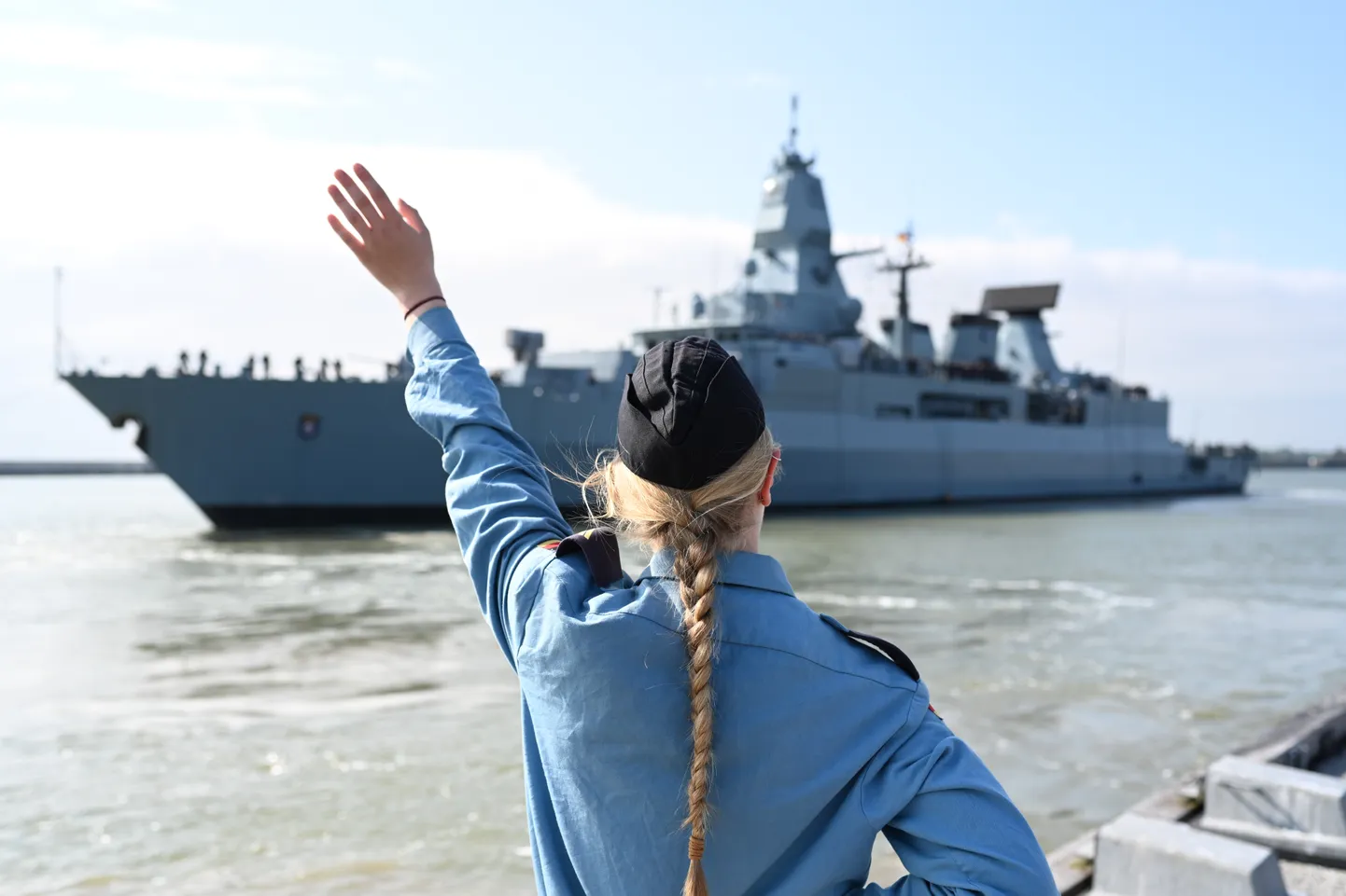 NATO laevastikku kuuluv Saksa fregatt Hessen Wilhelmshaveni sadamas. Foto on illustratiivne.