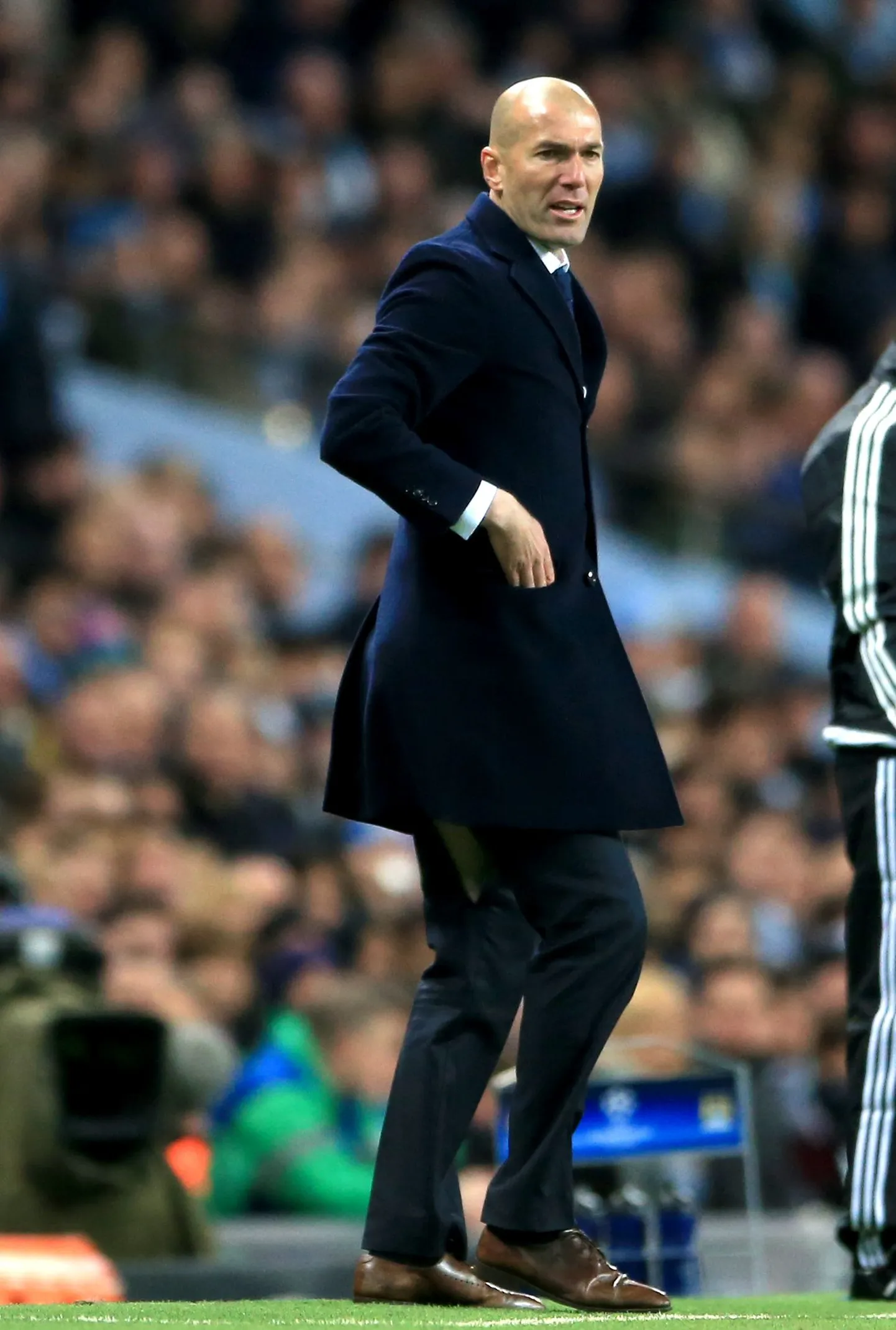 Zinedine Zidane oma lõhkiste pükstega.
