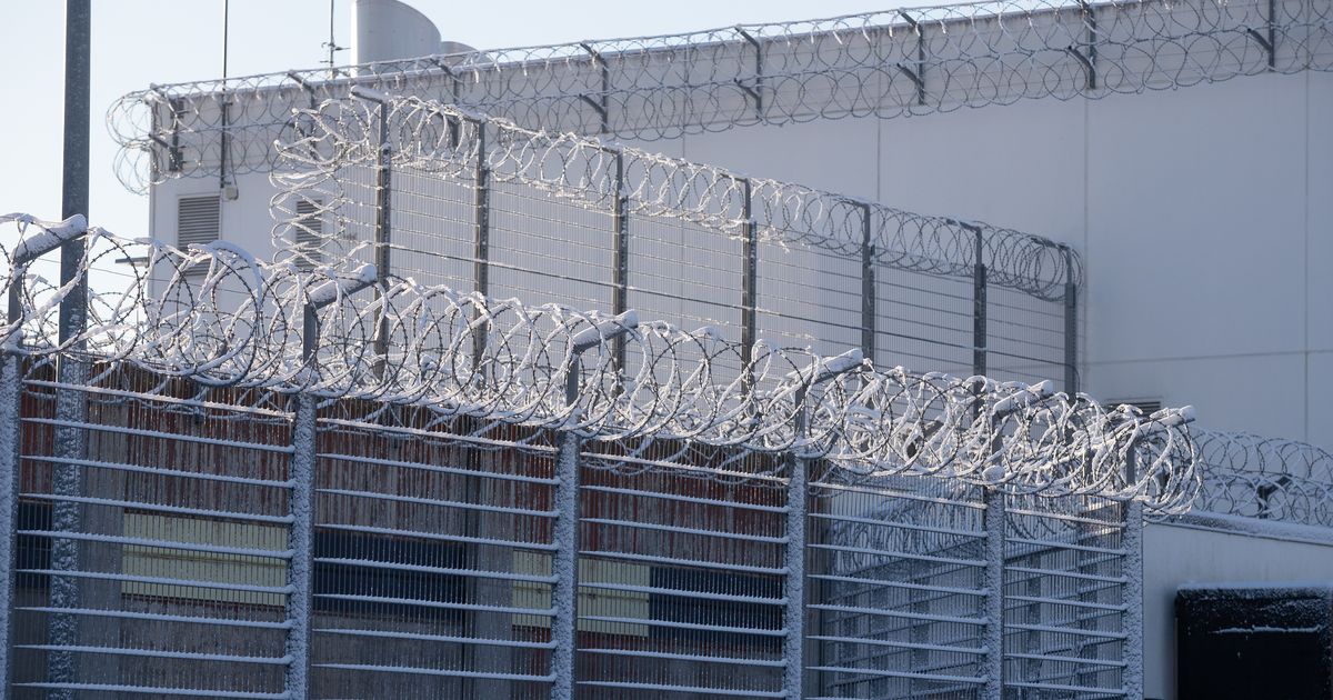 Vangide arv langes esimest korda alla 2000