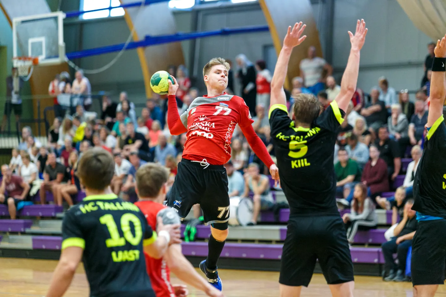 HC Tallinn mustas