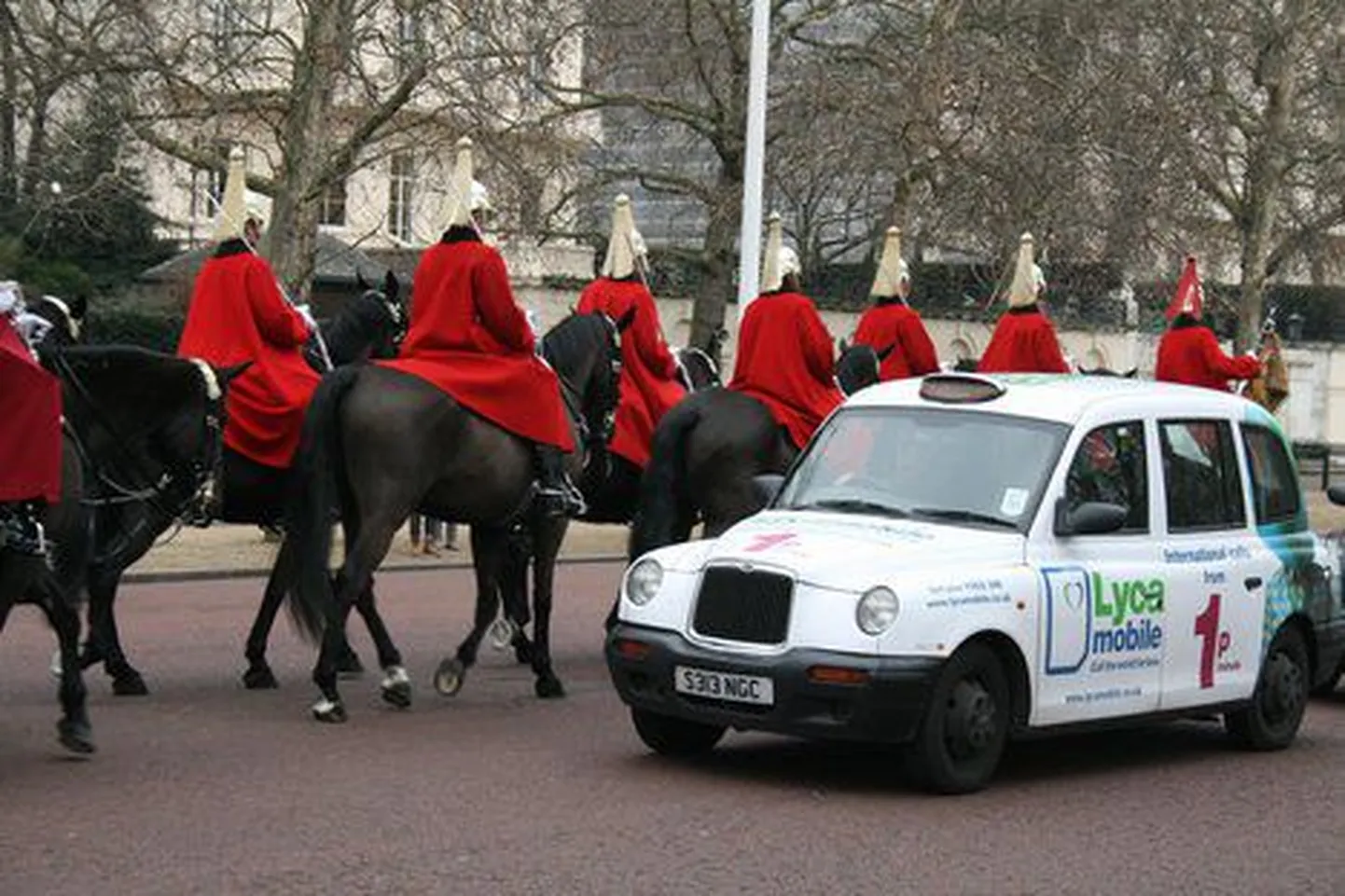 Лондонское такси, ставшее символом города