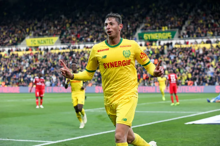 Emiliano Sala mängimas.