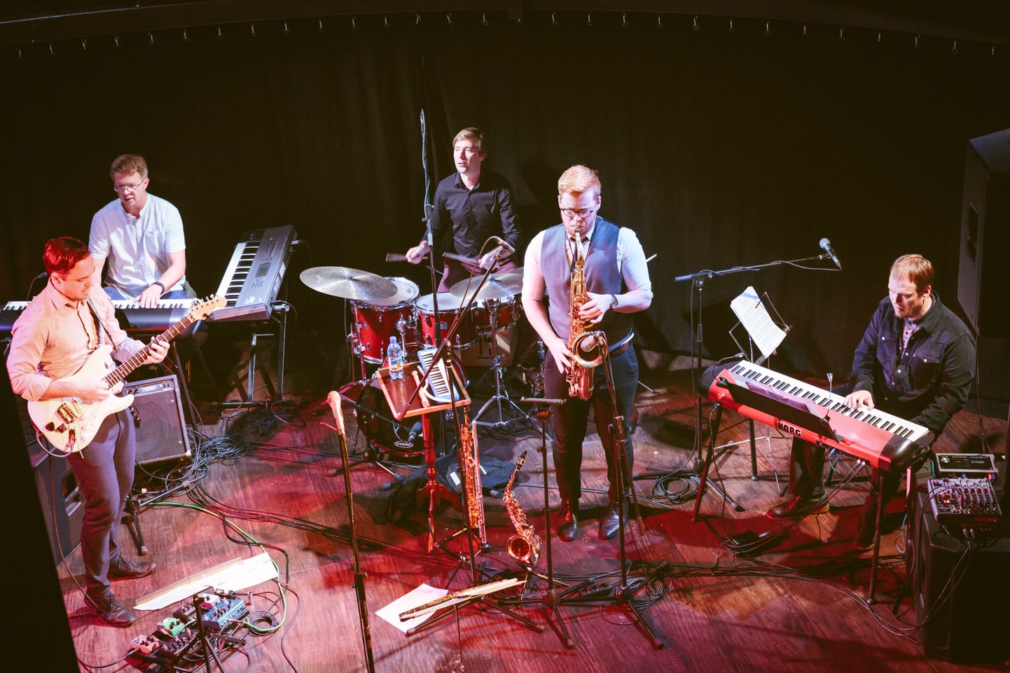 Ardo Ran Varres Film Music Band andis kolmapäeval kontserdi Tallinna Linnateatris.