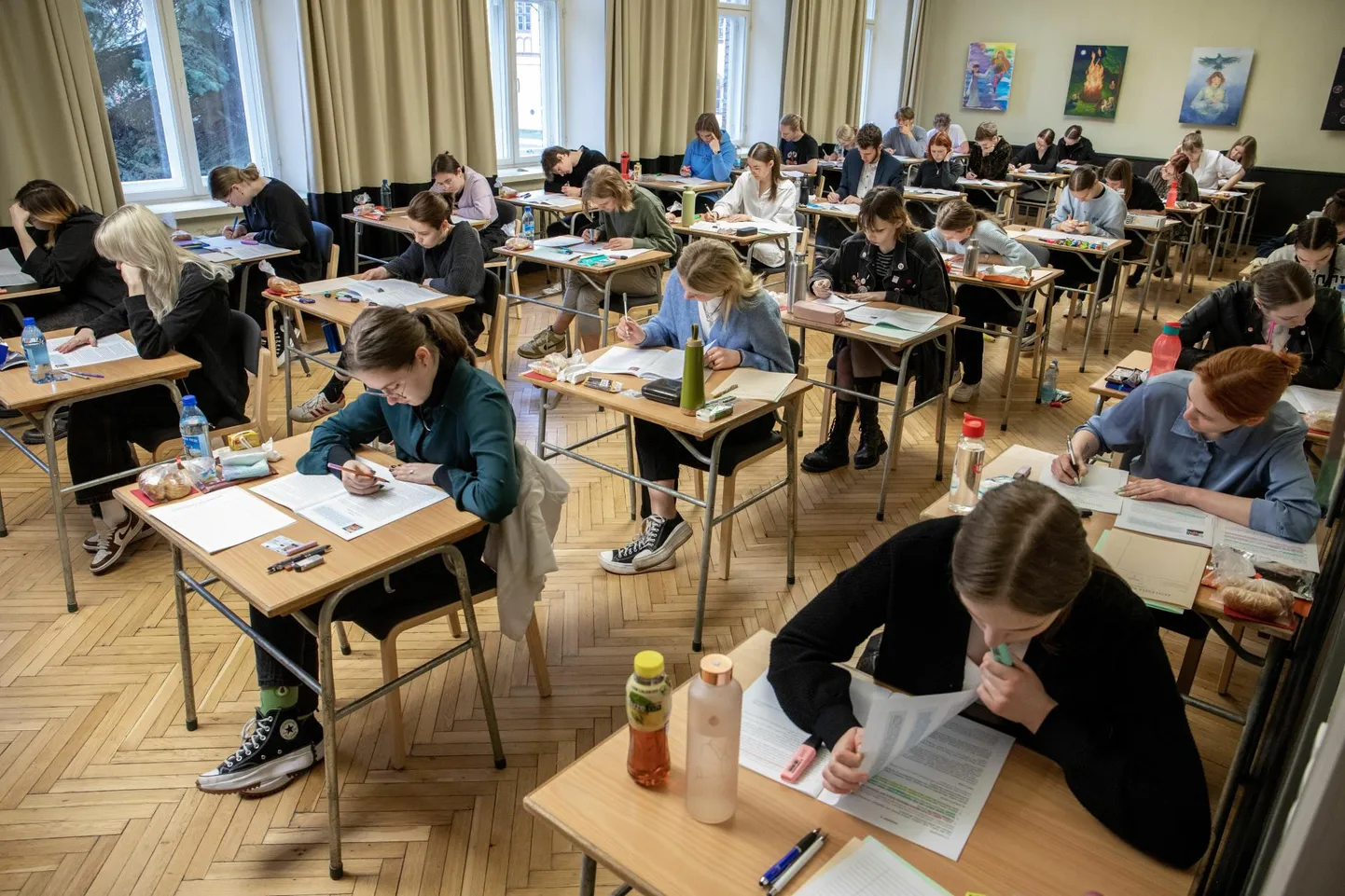 Eesti keele riigieksami parim keskmine tulemus oli Pärnu Sütevaka humanitaargümnaasiumil.