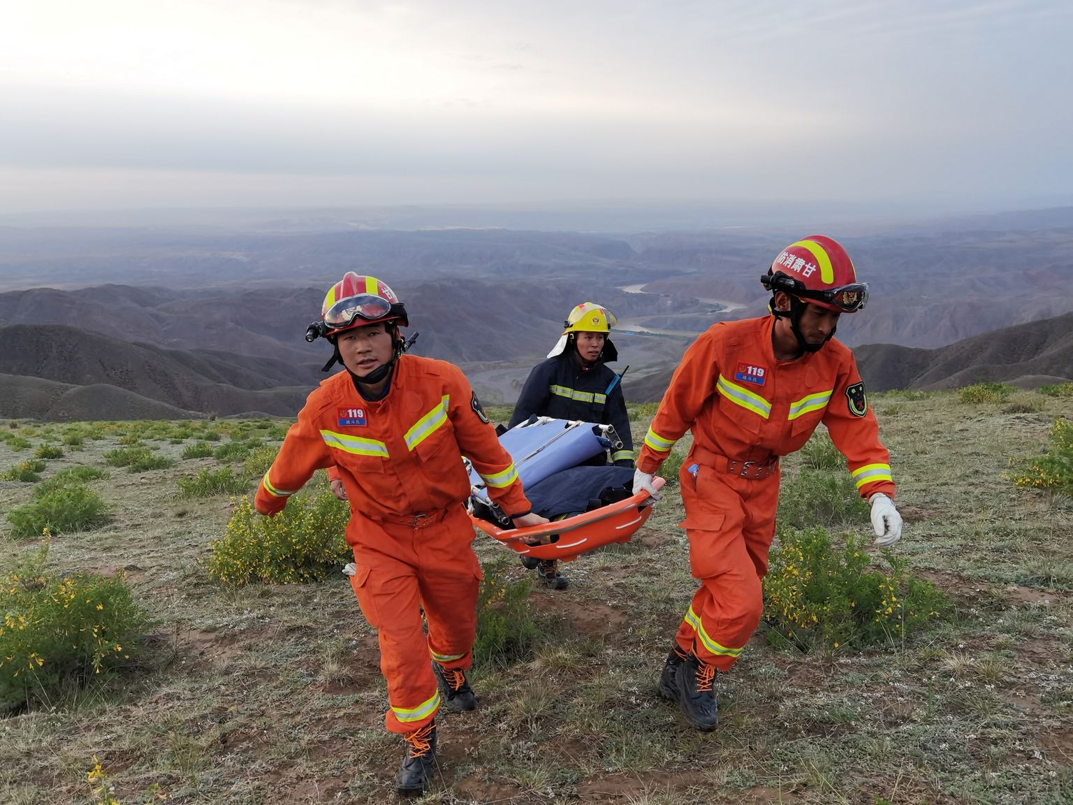 В спасательной операции принимали участие более 700 сотрудников спасательных служб.