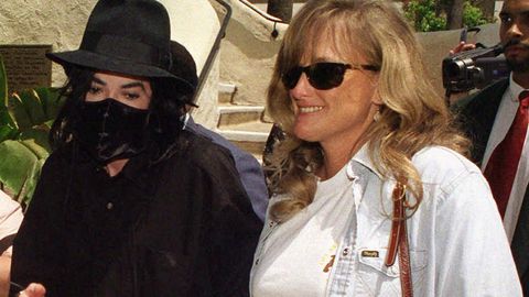 FOTO ⟩ Michael Jacksoni eksabikaasa ilmus üle pika aja avalikkuse ette