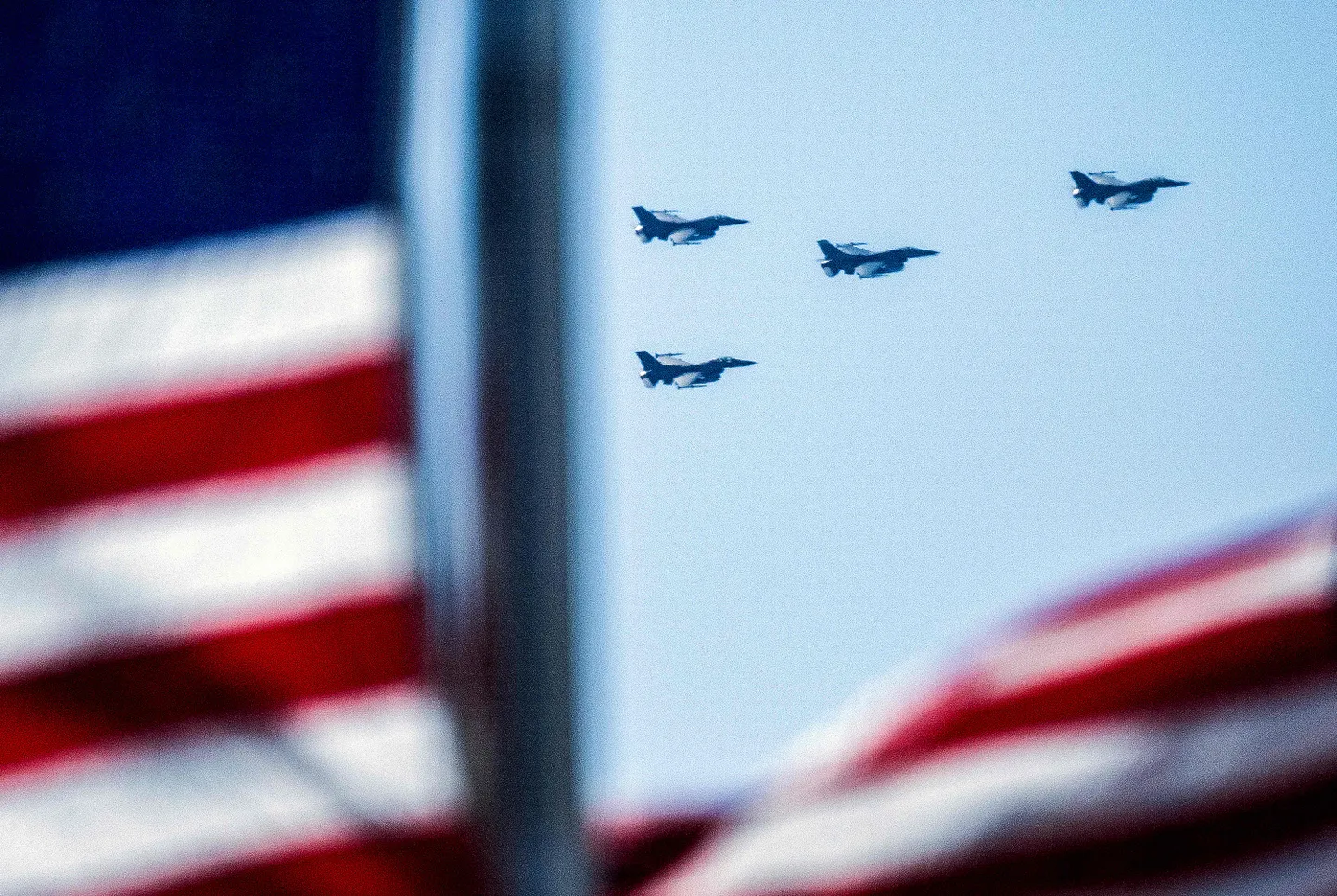 USA f-16 hävitajad Washingtonis. Pilt on illustreeriv.