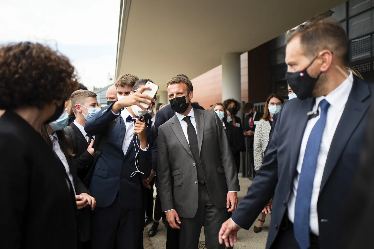 Emmanuel Macron külastas enne rünnakut hotellikooli Tain l'Hermitage'is Lõuna-Prantsusmaal.