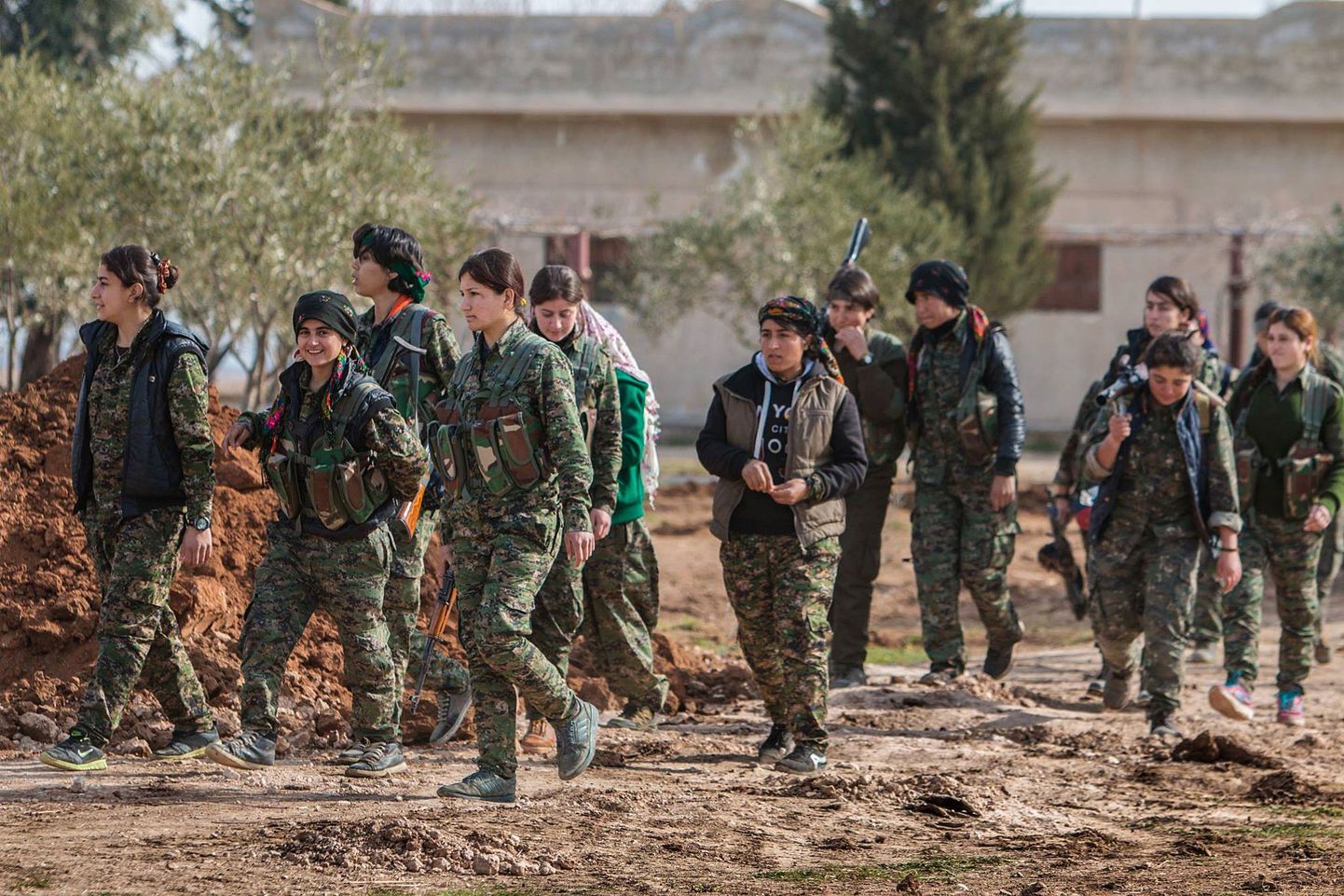 Kurdi naissõdurid