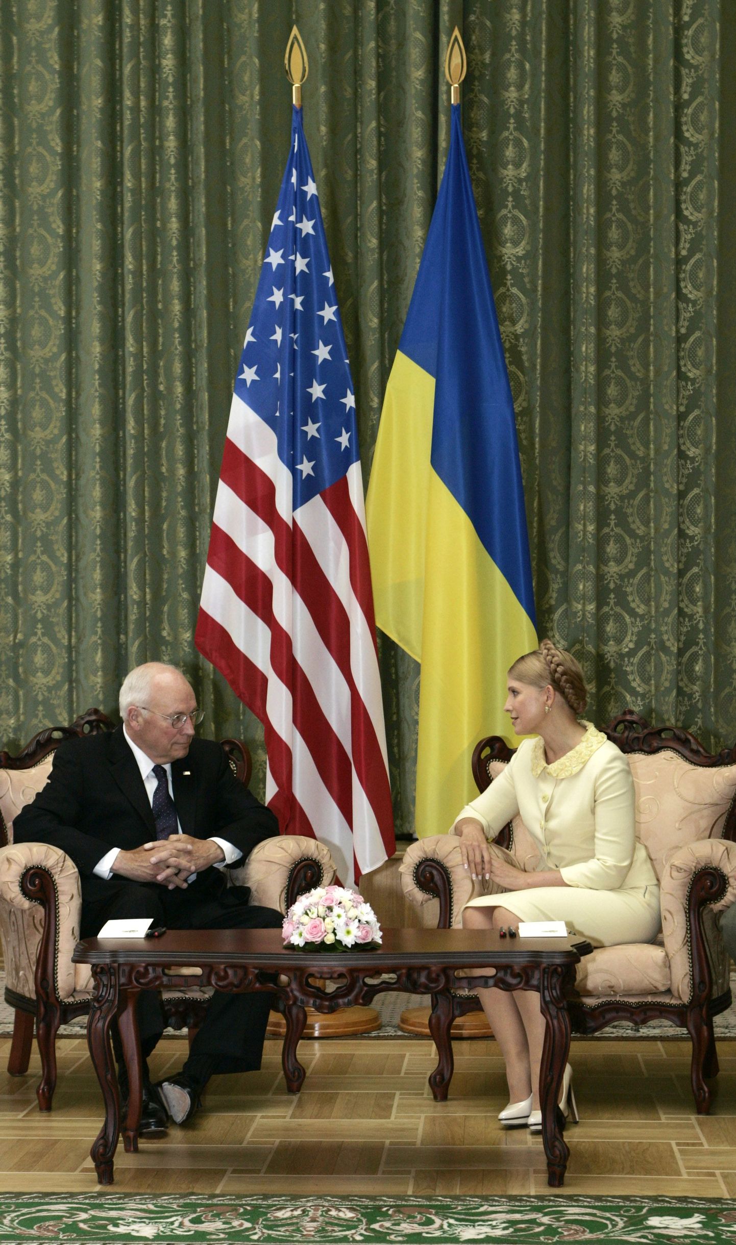 USA asepresident Dick Cheney vestlemas Ukraina peaministri Julia Tõmošenkoga.