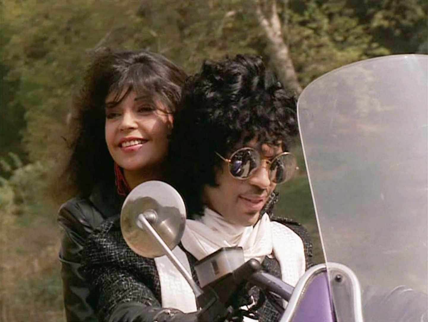 Prince ja Apollonia filmis «Purple Rain».