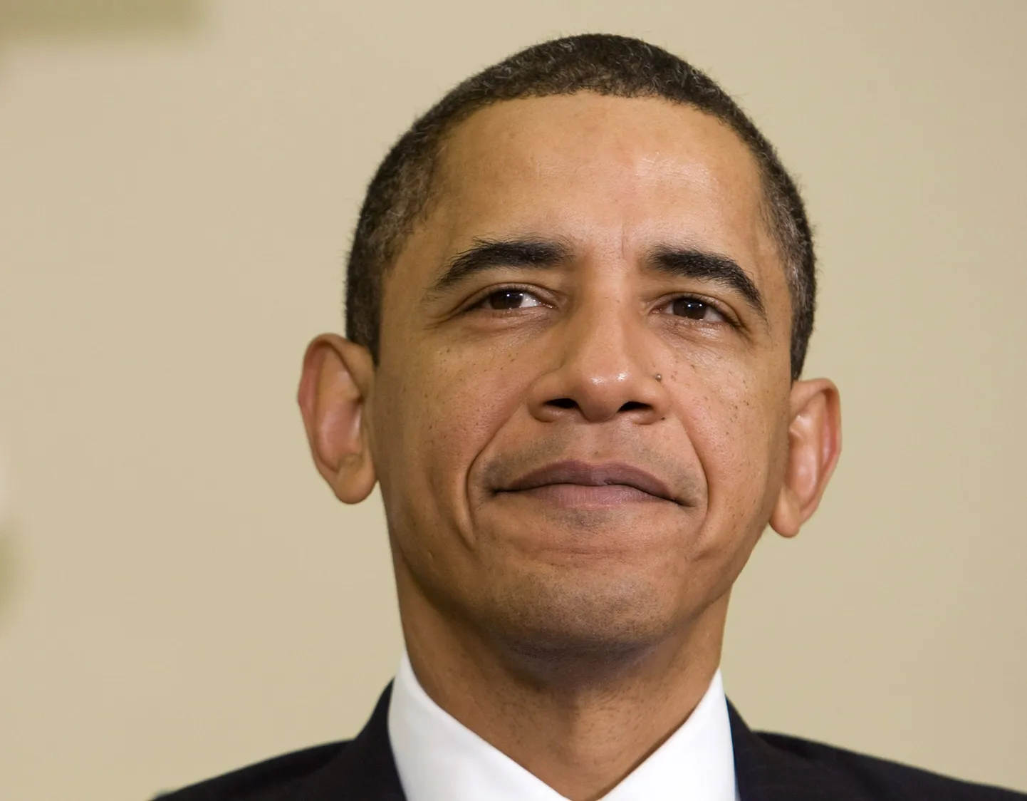 Белый дом сообщил, что президент Барак Обама удовлетворен решением Сената.