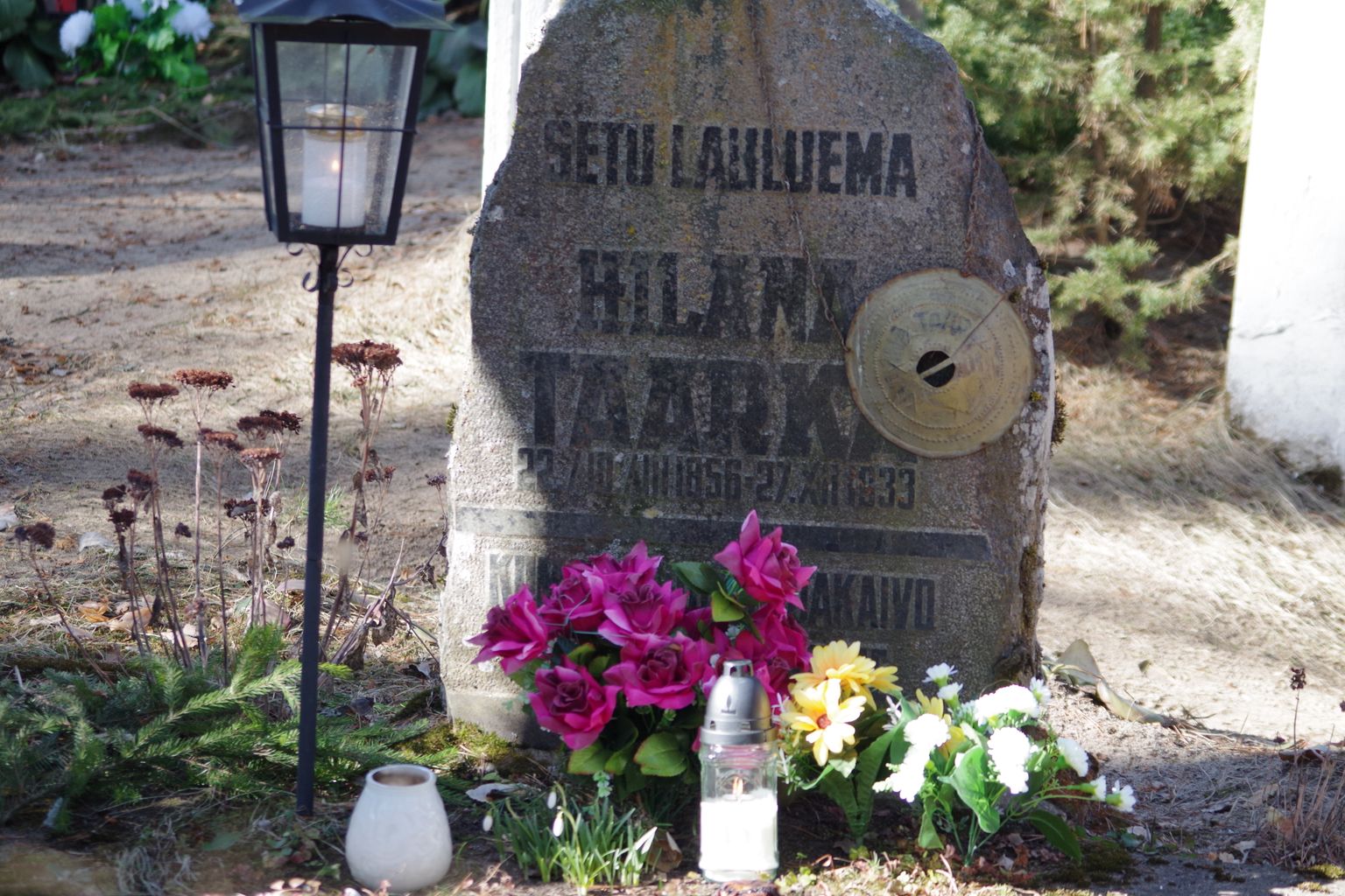 Hilana Taarka kalm Obinitsa kalmistul.