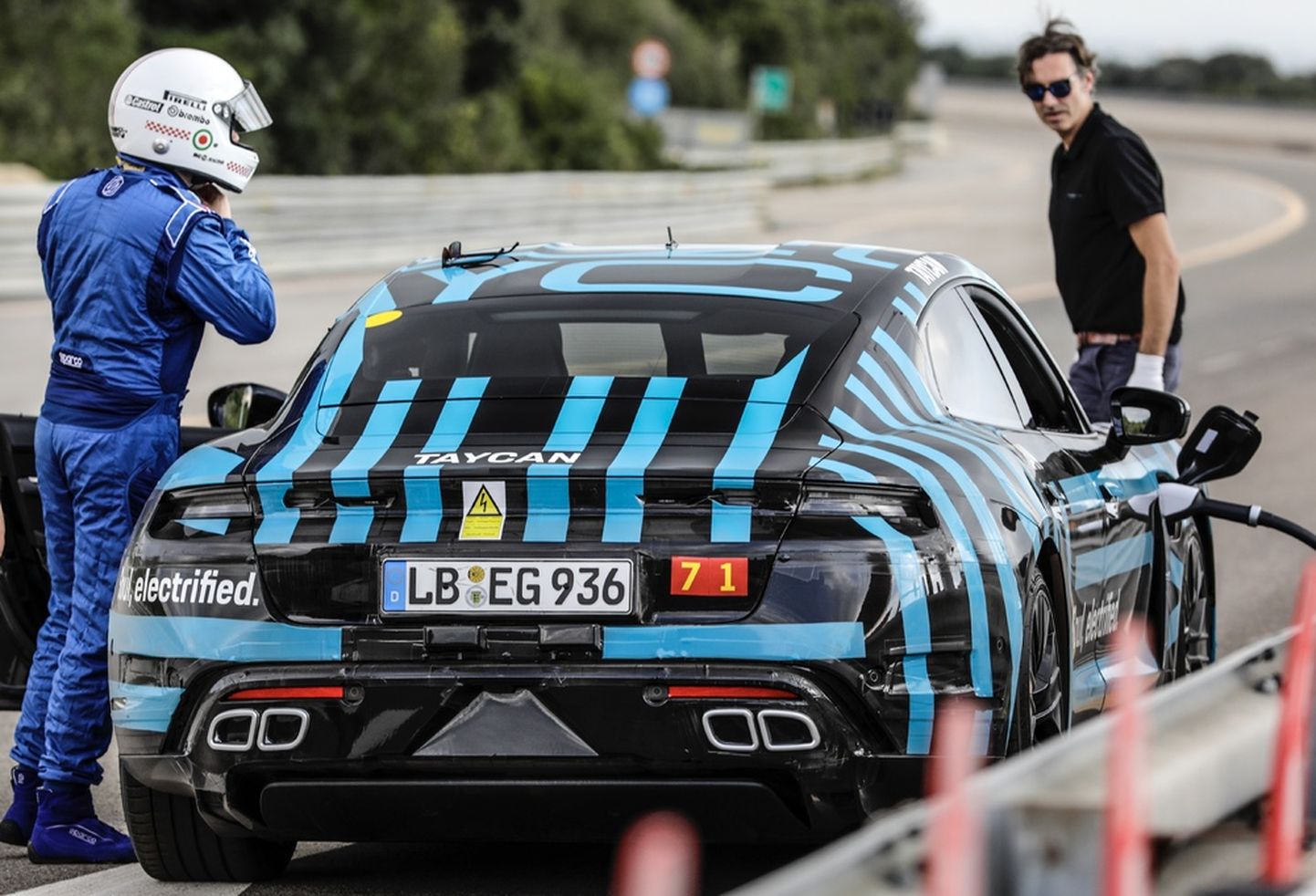 Porsche Taycan izturības tests Nardo trasē