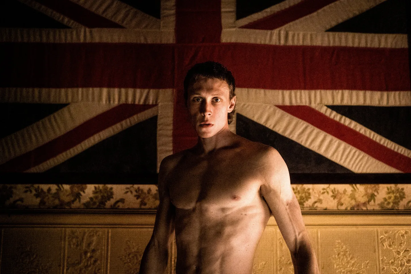 George MacKay Ned Kellyna filmis «Kelly gängi tõeline lugu»