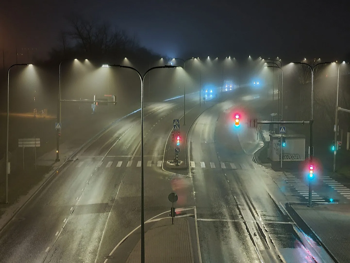 Doktoritööst selgub, et sobiv tänavavalgustus pole mitte ainult kehtestatud normide täpne jälgimine, vaid oma osa on ka psühholoogial ja keskkonna mõjul.