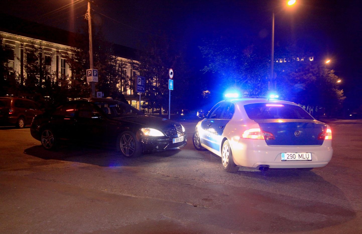 Politsei Pärnus liiklushuligaani peatamas 18.07.2010
