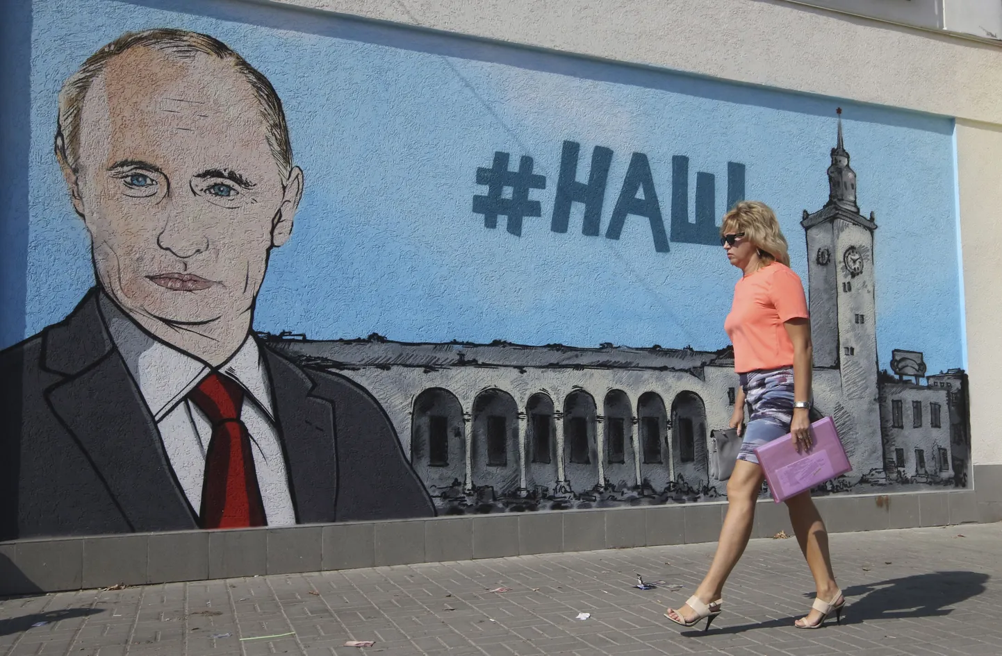 Vene presidenti Vladimir Putinit kujutav tänavagrafiti Krimmis