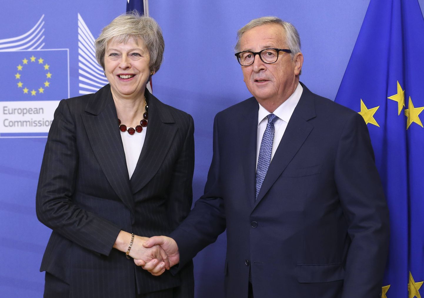 Theresa May ja Jean-Claude Junckeri kohtumine.