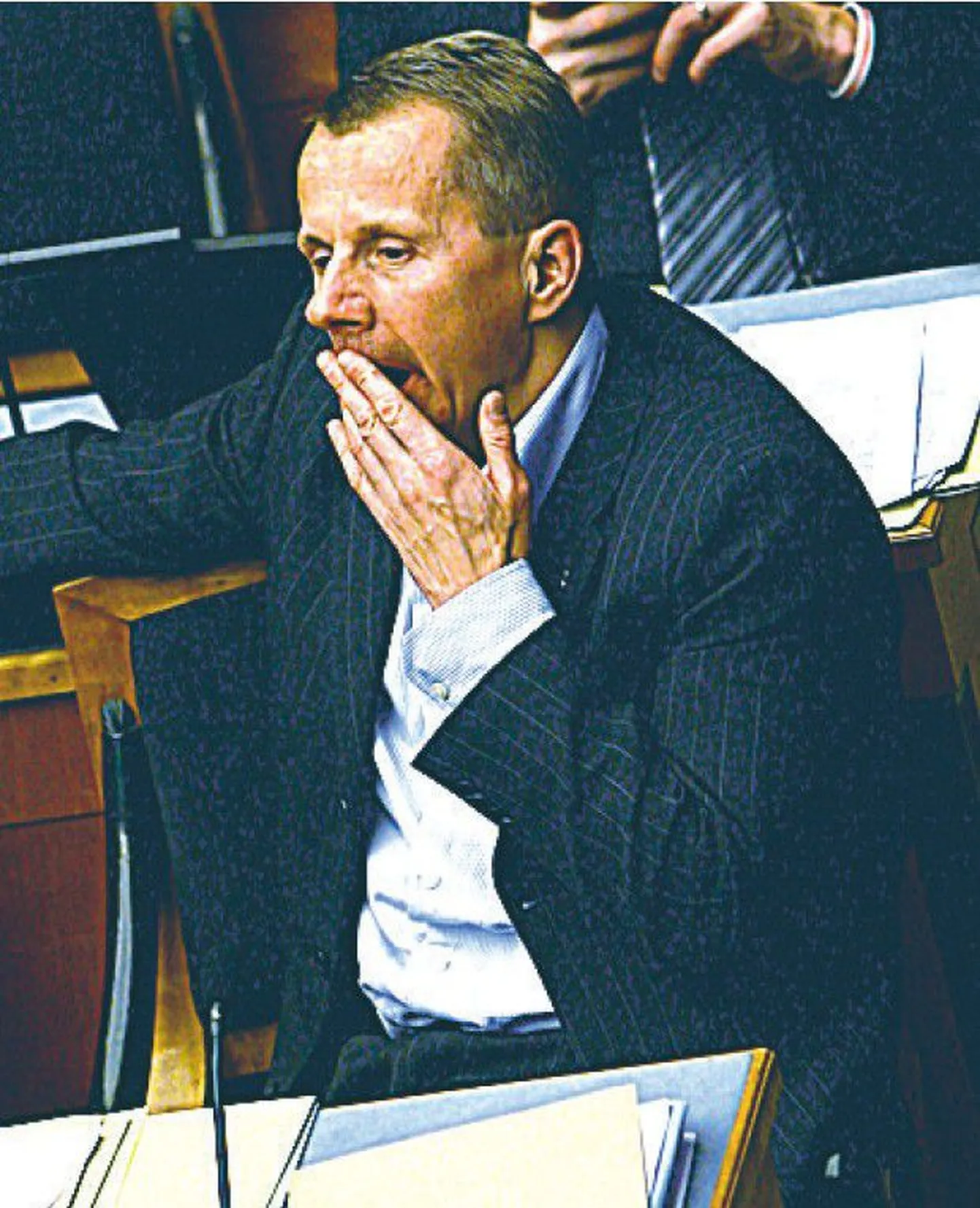 Jürgen Ligi eile õhtul riigikogus.