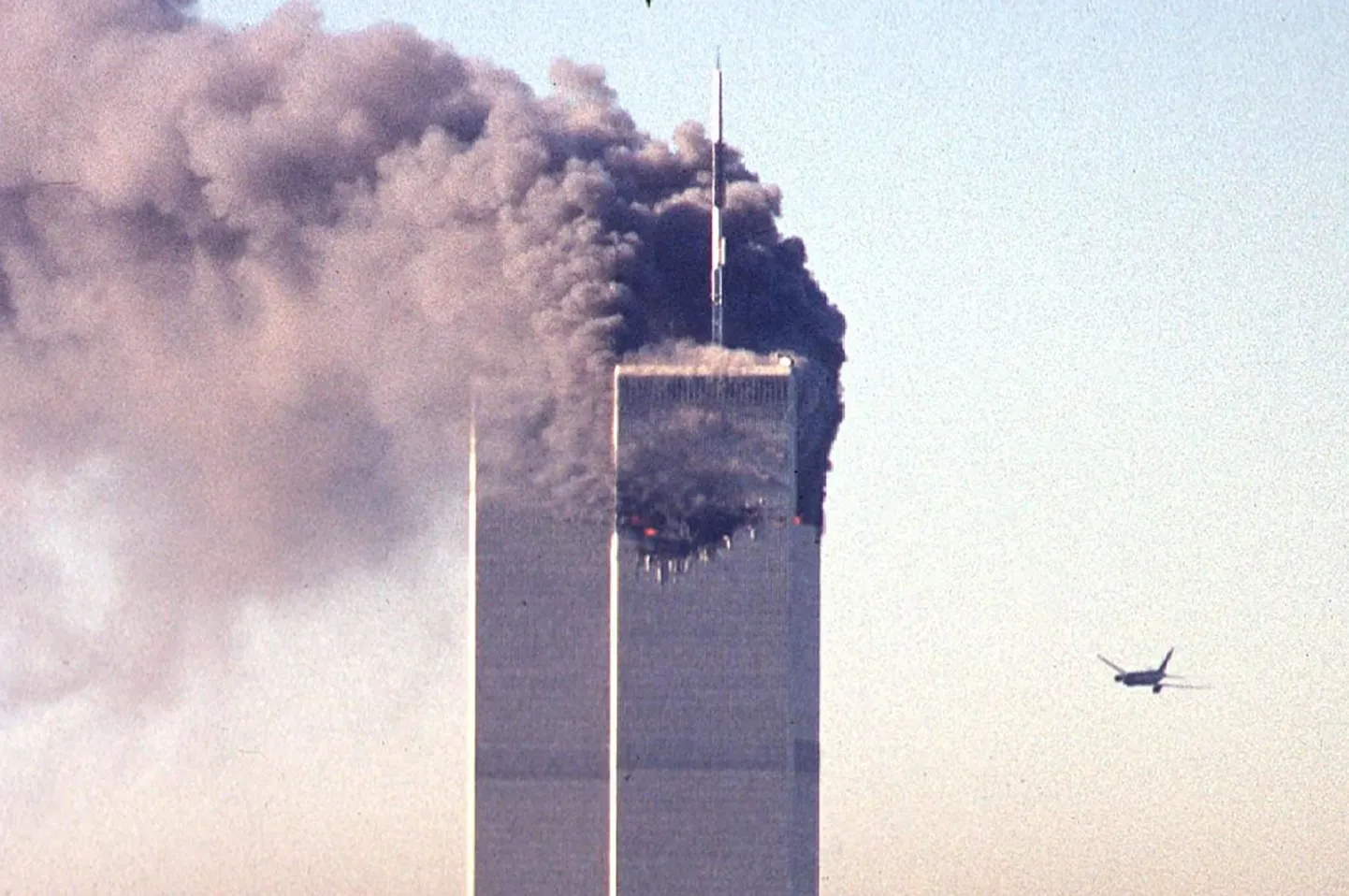 Uurija: WTC tornide hävingule aitas kaasa alumiiniumiplahvatus