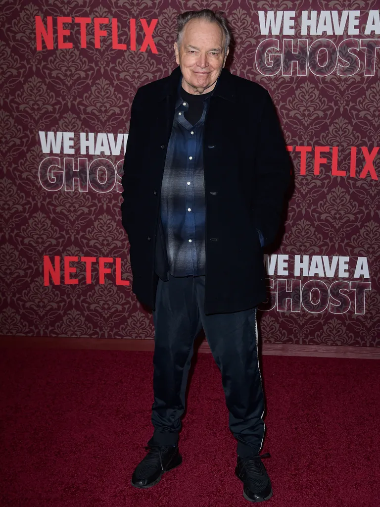 Tom Bower Netflixi filmi «We Have a Ghost» esilinastusel Los Angeleses.