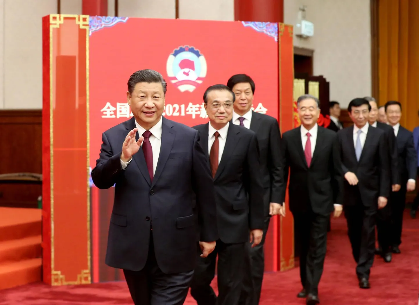 Hiina Kommunistliku Partei liidrid. Esiplaanil esimees Xi Jinping.