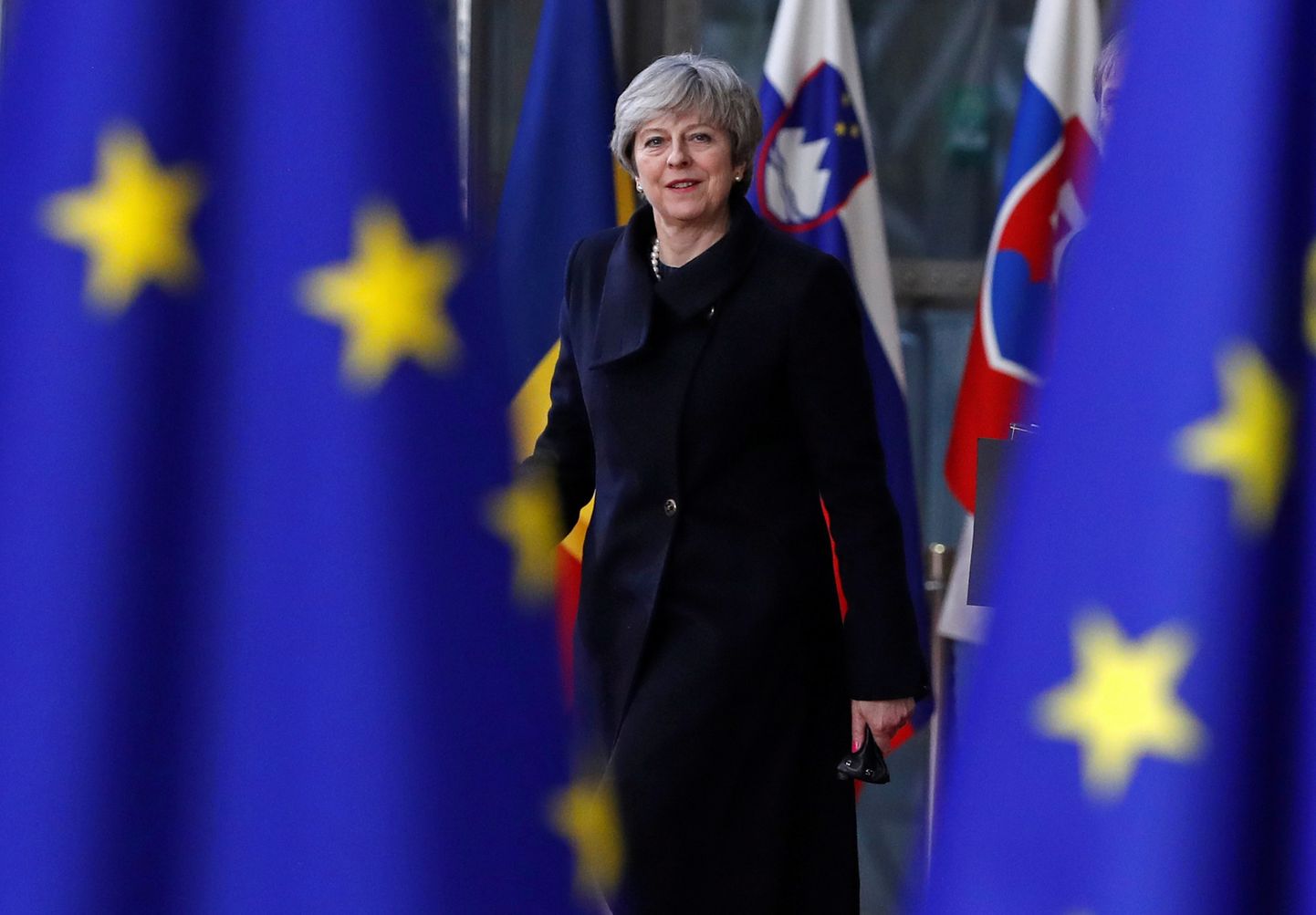 Briti peaminister Theresa May saabus vaatamata päev varem kodumaa parlamendis saadud kaotusele eile Brüsselisse ülemkogule vapral ilmel.