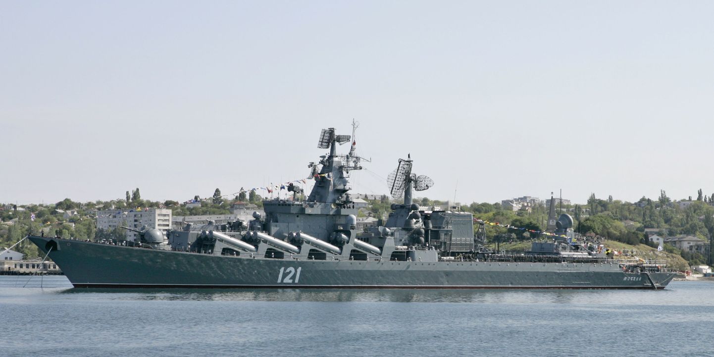 Venemaa Musta mere laevastikku kuuluv raketikandja Sevastoopoli sadama lähistel.