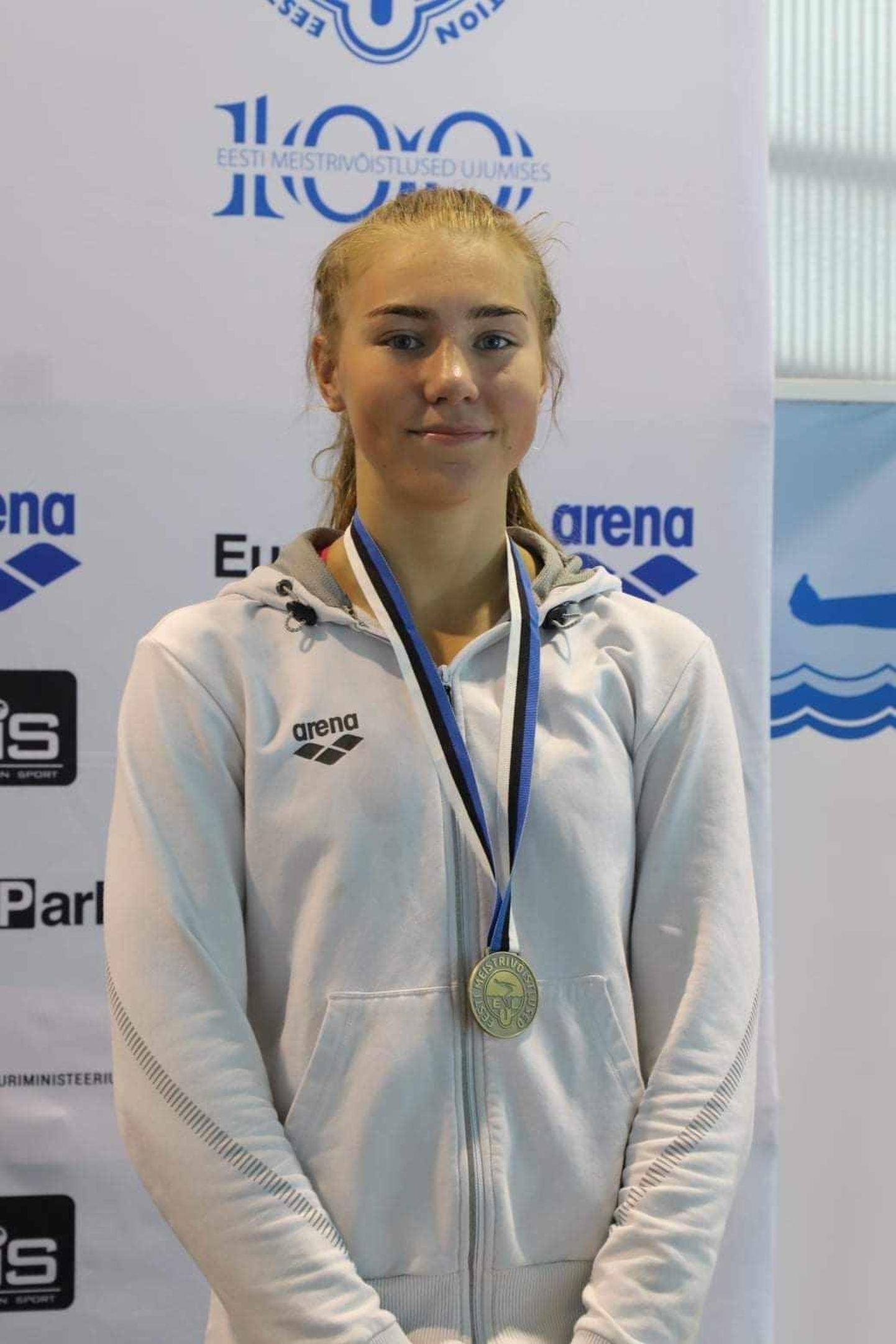 Aurelia Roos tuli Eesti juunioride meistriks 100 meetri liblikujumises.
