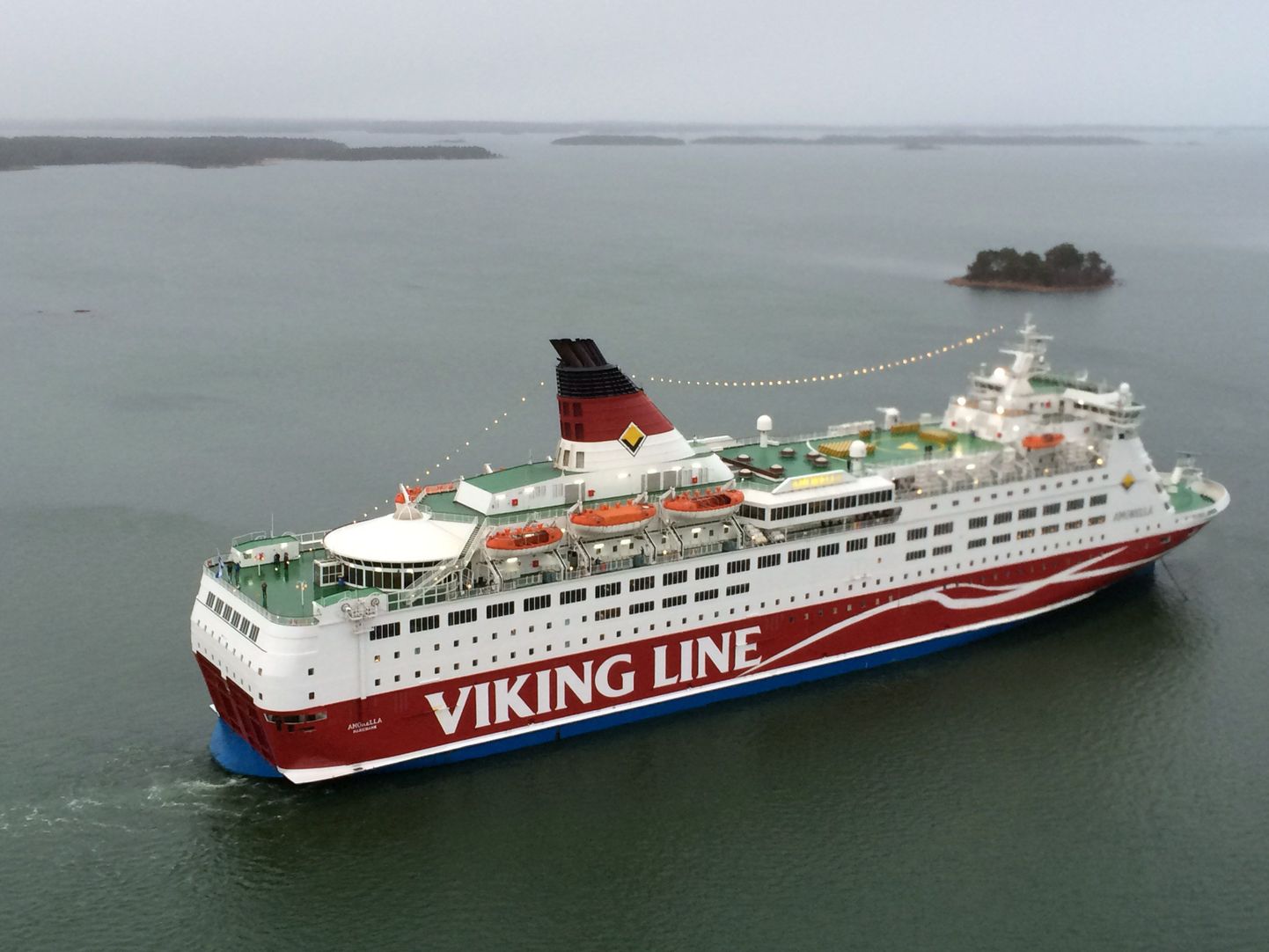 Viking Line'i reisiparvlaev Amorella.
