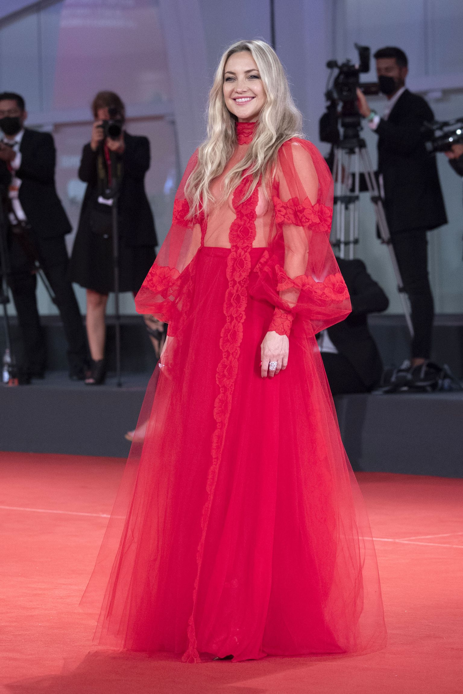 Kate Hudson filmi "Mona Lisa And The Blood Moon"  esilinastusel Veneetsia filmifestivalil.