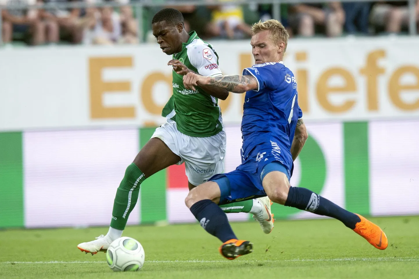 Joonas Tamm (paremal) pääses Sarpsborg 08-s mängides edasi Euroopa liiga kvalifikatsiooniturniiril, kui meeskond alistas kahe mängu kokkuvõttes Šveitsi St. Galleni.