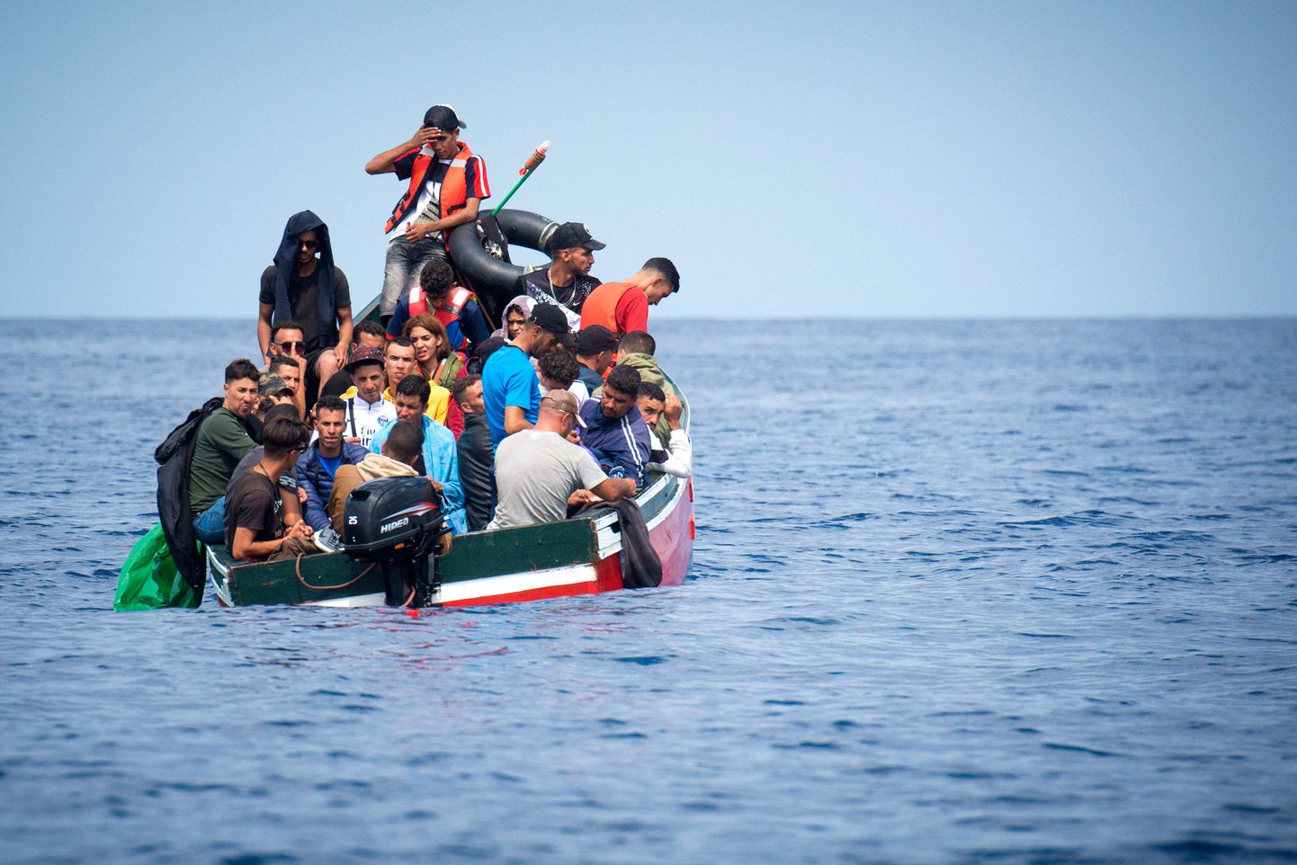 Paadipõgenikud Vahemerel.
