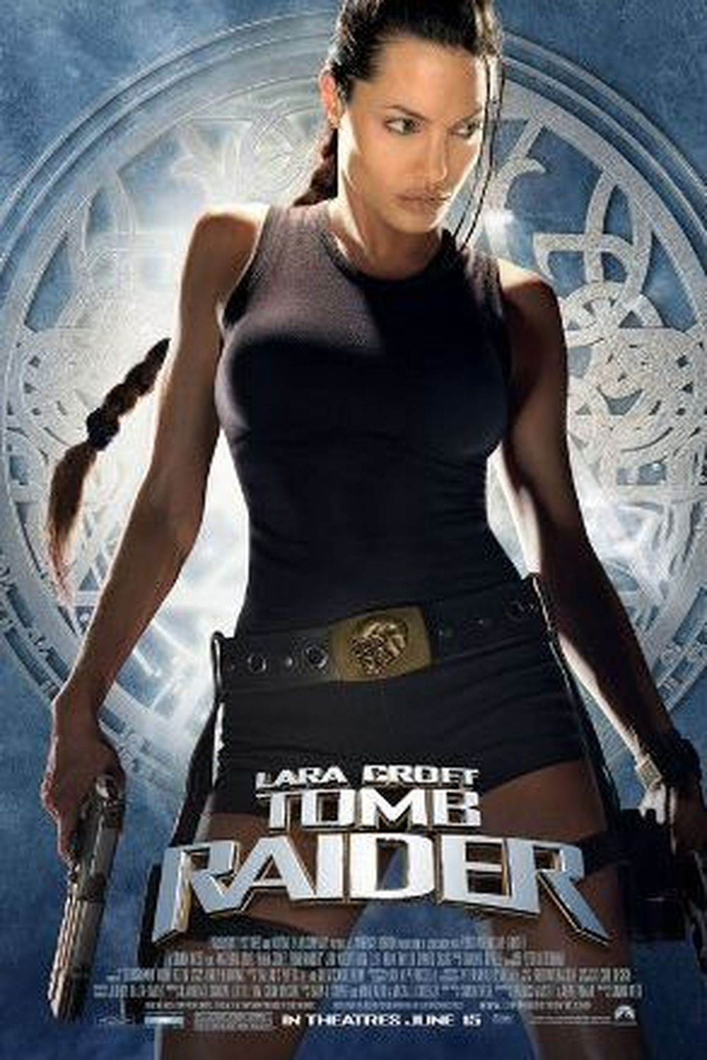 Angelina Jolie Lara Croftina filmi «Lara Croft: Tomb Rider» reklaamplakatil